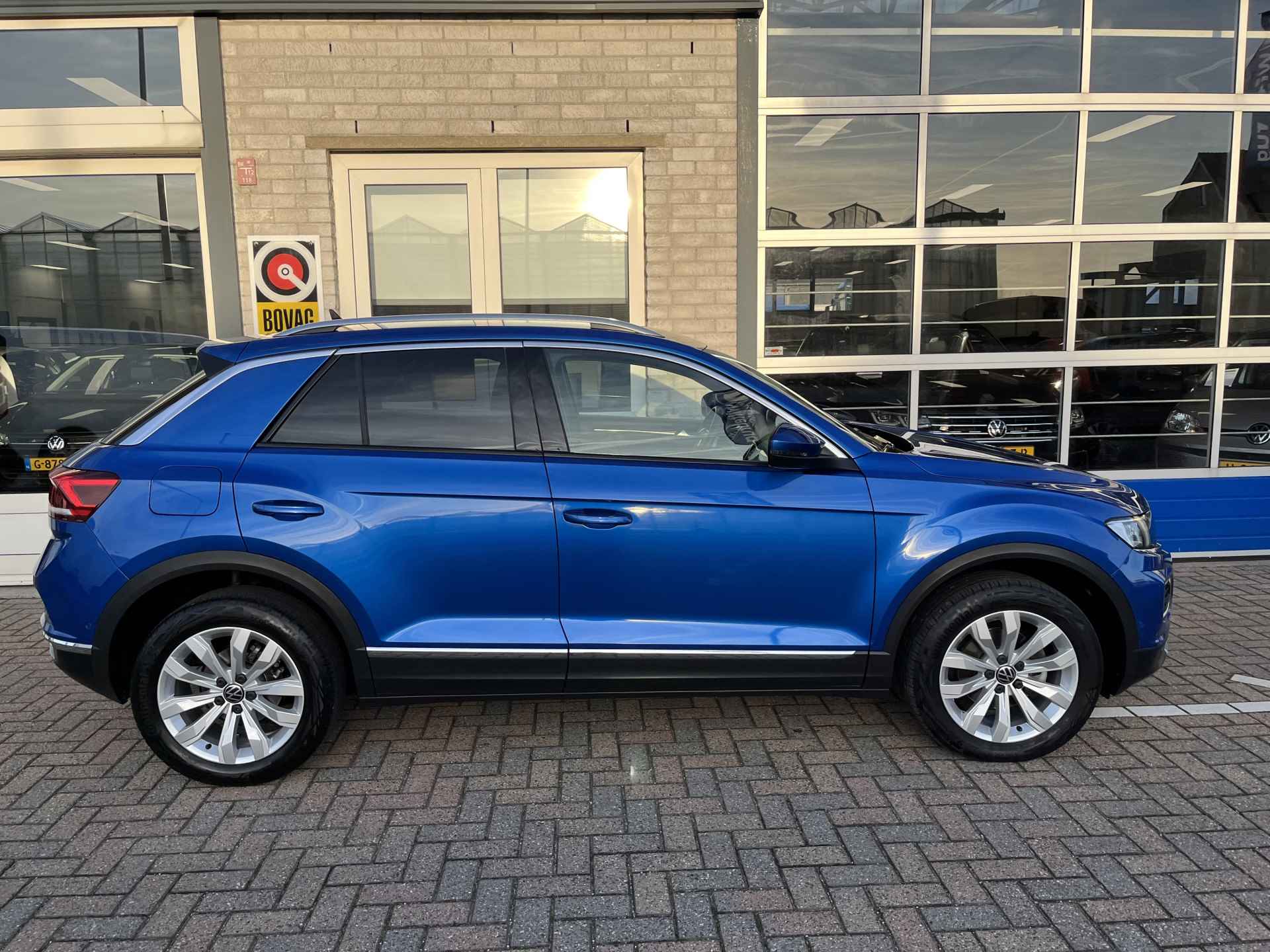 Volkswagen T-Roc 1.5 TSI Sport / AUTOMAAT/ TREKHAAK/ PARK. SENSOREN/ LED/ DIGITAL DASHBOARD/ STOEL VERWARM./ ADAPT. CRUISE/ APP CONNECT/ NAVI/ CLIMA/ DAB/ - 36/40