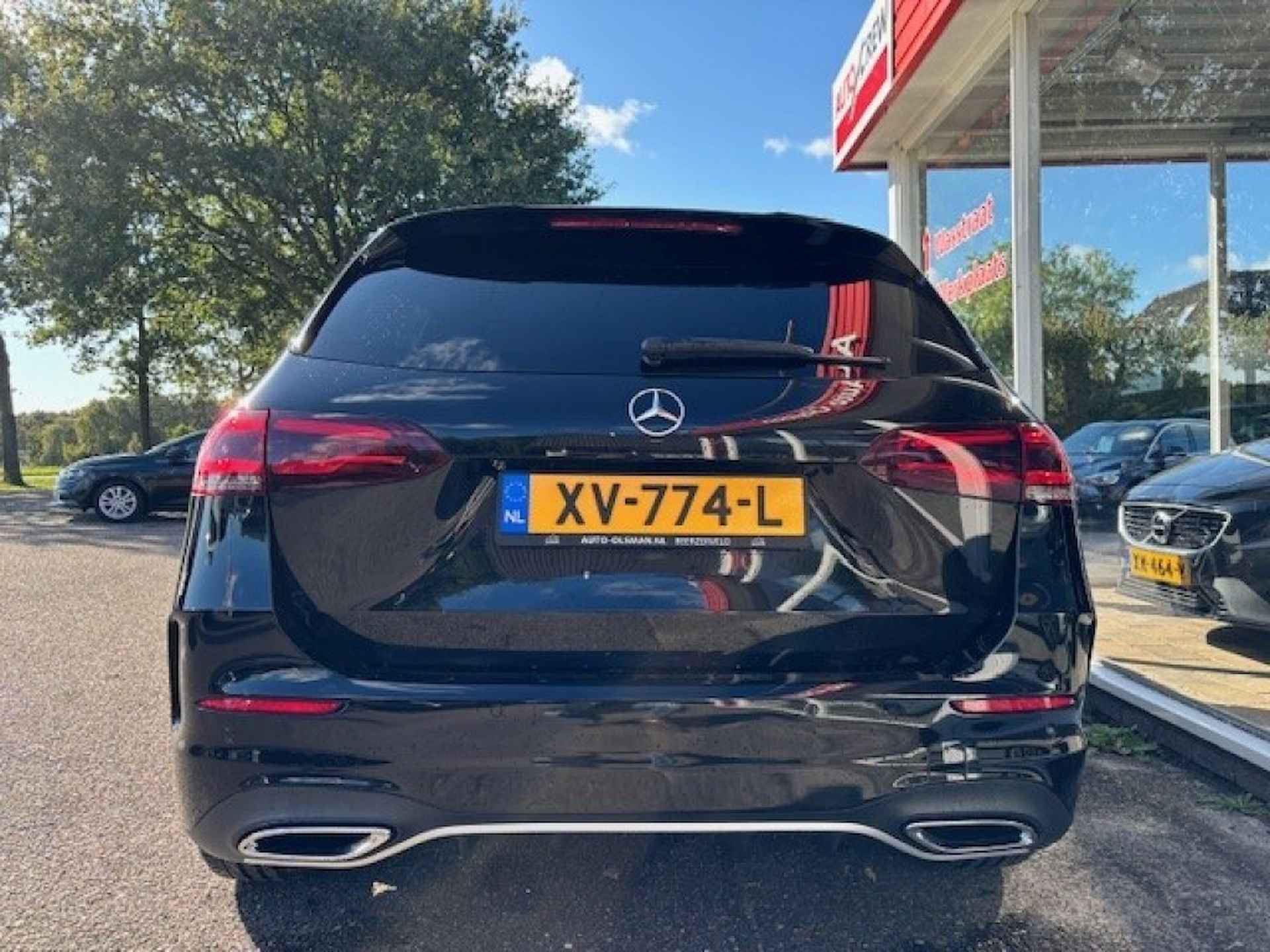 MERCEDES-BENZ B-klasse 180 Business Solution AMG, Camera, ACC, Carplay, Sportstoelen - 4/42