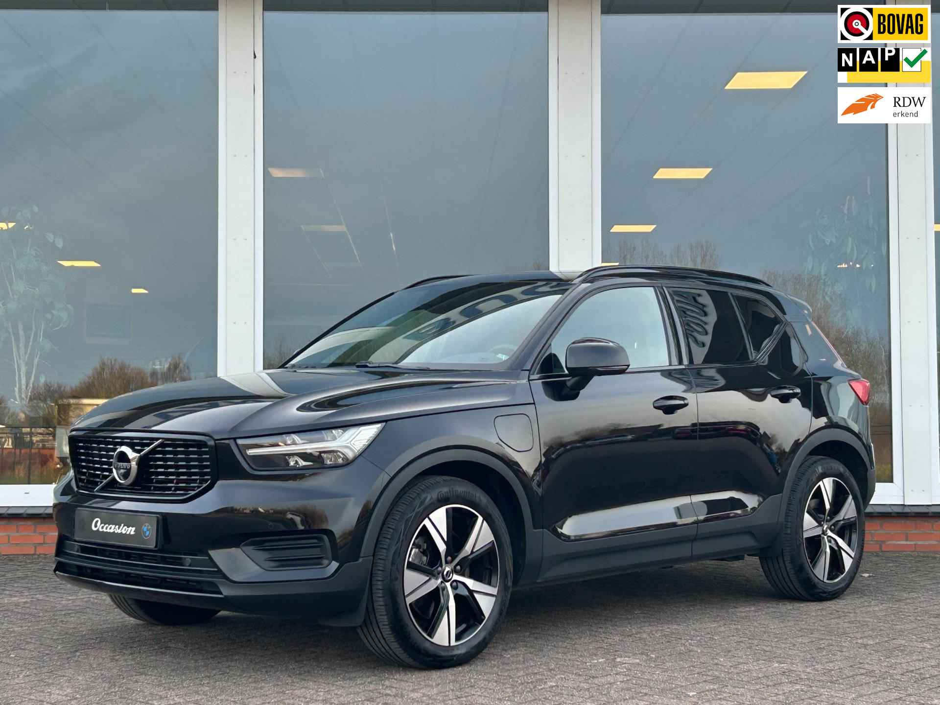 Volvo XC40 1.5 T4 Recharge R-Design - Leder - Panorama - Camera - 19 inch - Pilot Assist