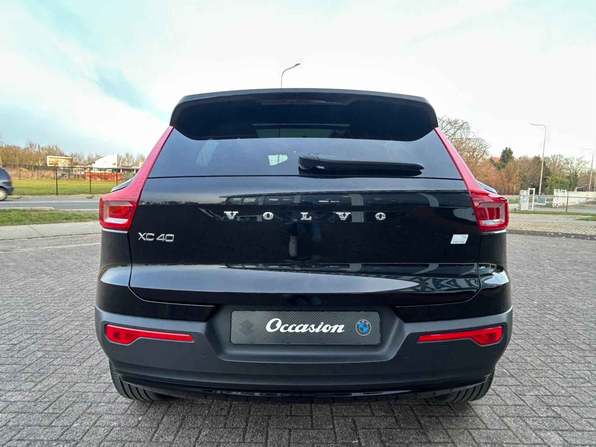 Volvo XC40 1.5 T4 Recharge R-Design - Leder - Panorama - Camera - 19 inch - Pilot Assist - 3/24