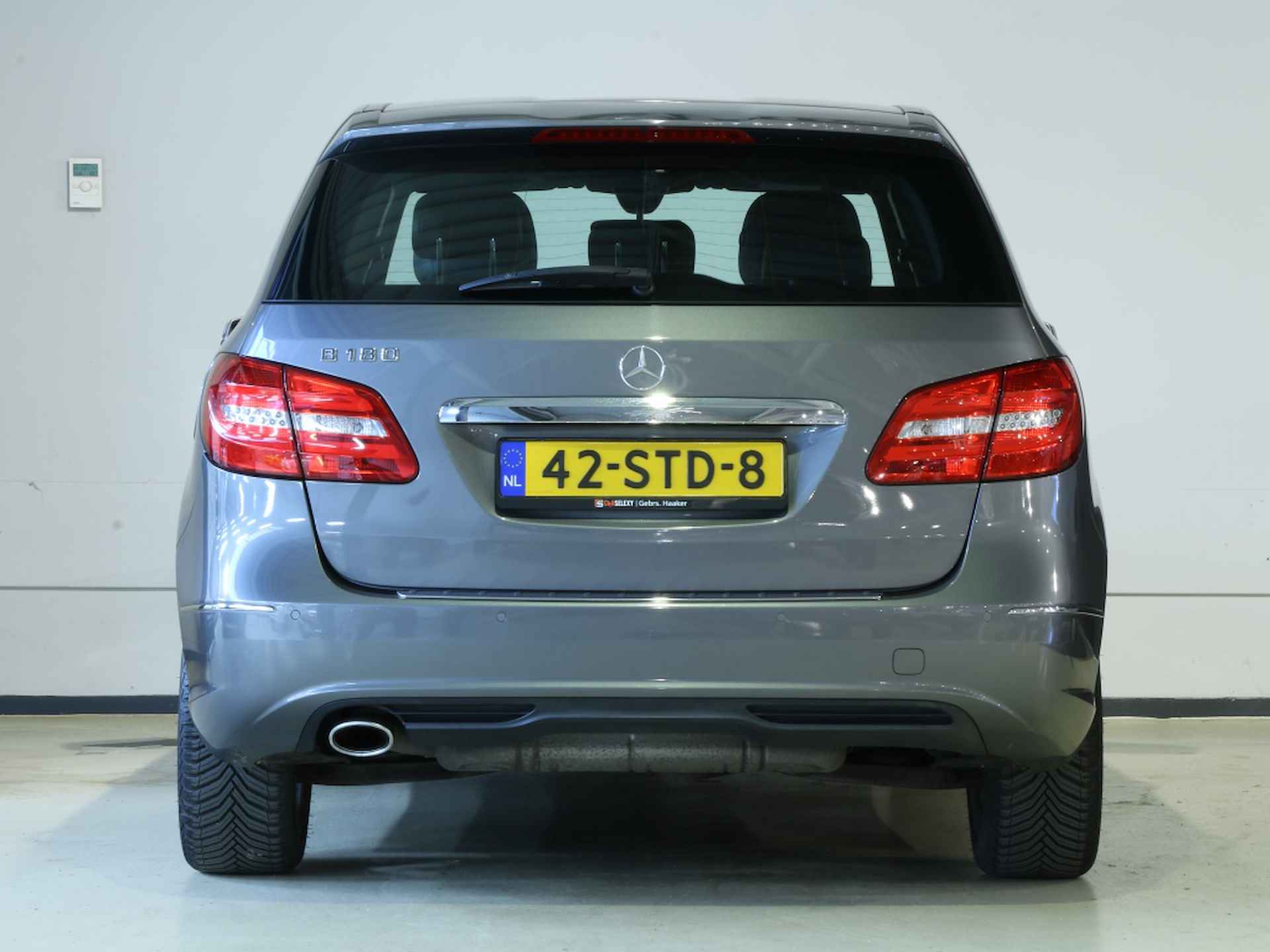 Mercedes-benz B-klasse 180 Ambition * ALL-IN PRIJS * 1 JAAR GARANTIE - 12/20