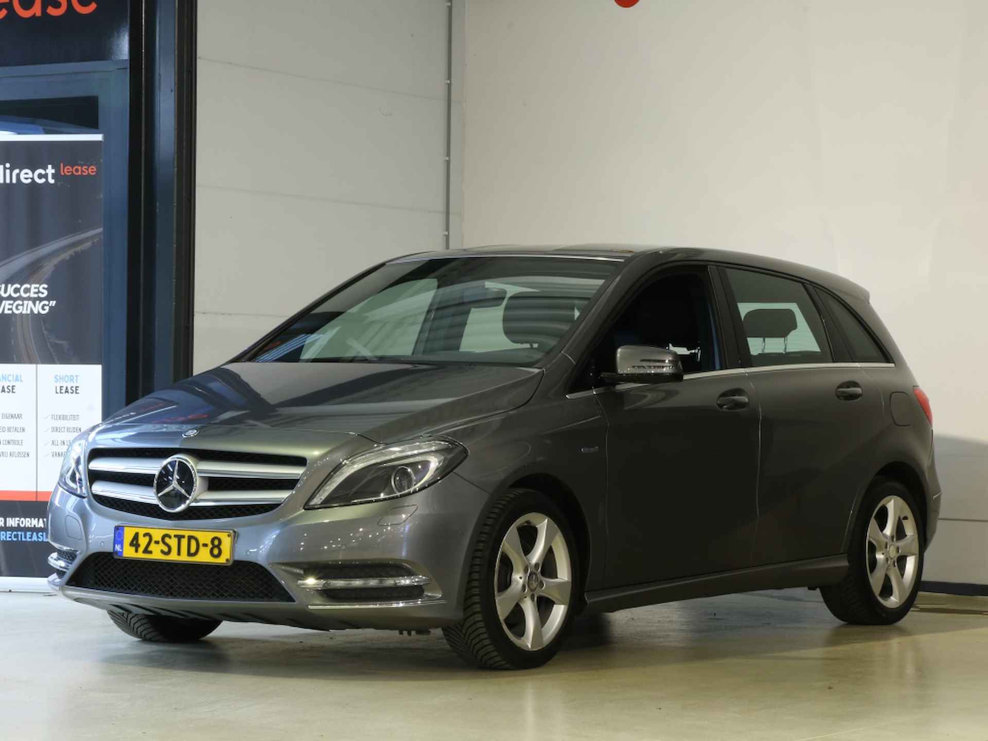 Mercedes-benz B-klasse 180 Ambition * ALL-IN PRIJS * 1 JAAR GARANTIE - 17/20