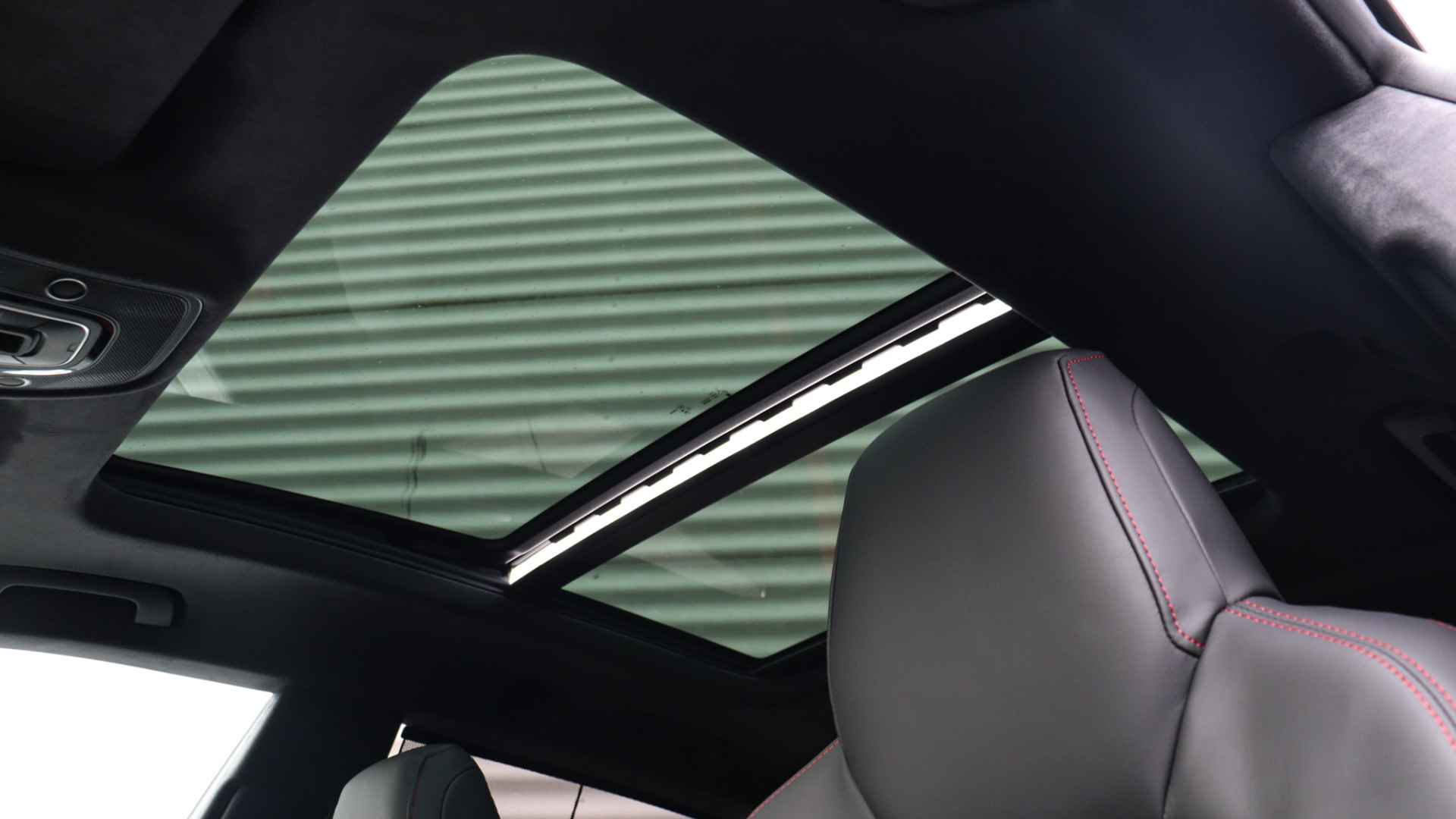 Audi SQ8 4.0 TFSI quattro | Facelift 2024 | Massage | B&O | Head-up | Standkachel | Panoramadak | Trekhaak | Soft-Close - 9/40