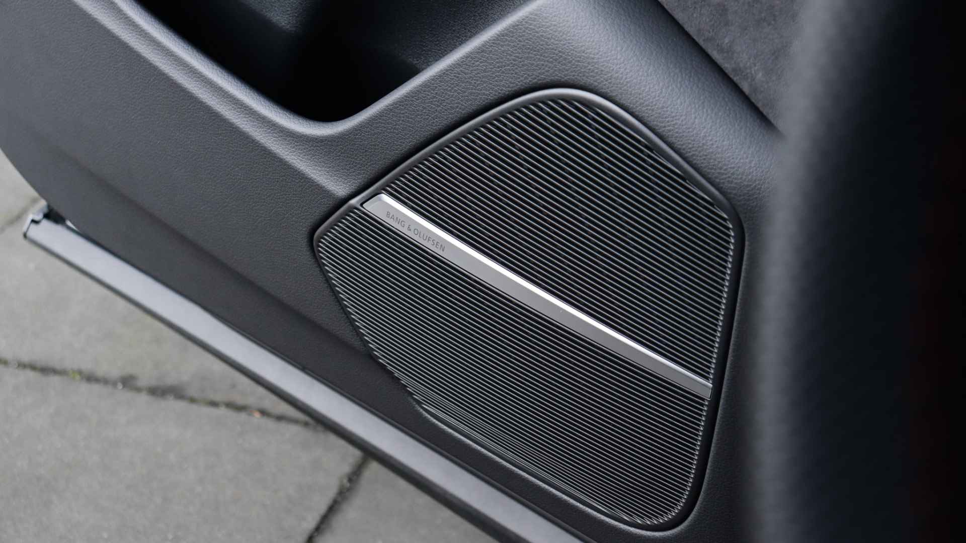 Audi SQ8 4.0 TFSI quattro | Facelift 2024 | Massage | B&O | Head-up | Standkachel | Panoramadak | Trekhaak | Soft-Close - 10/40