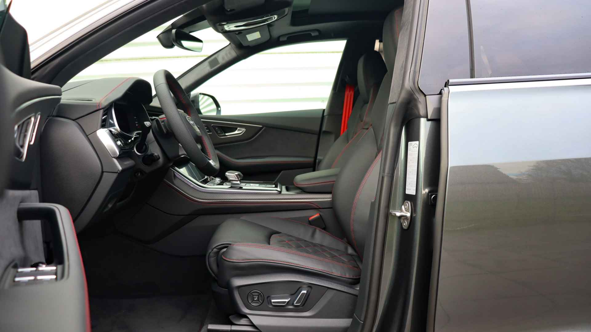 Audi SQ8 4.0 TFSI quattro | Facelift 2024 | Massage | B&O | Head-up | Standkachel | Panoramadak | Trekhaak | Soft-Close - 27/40