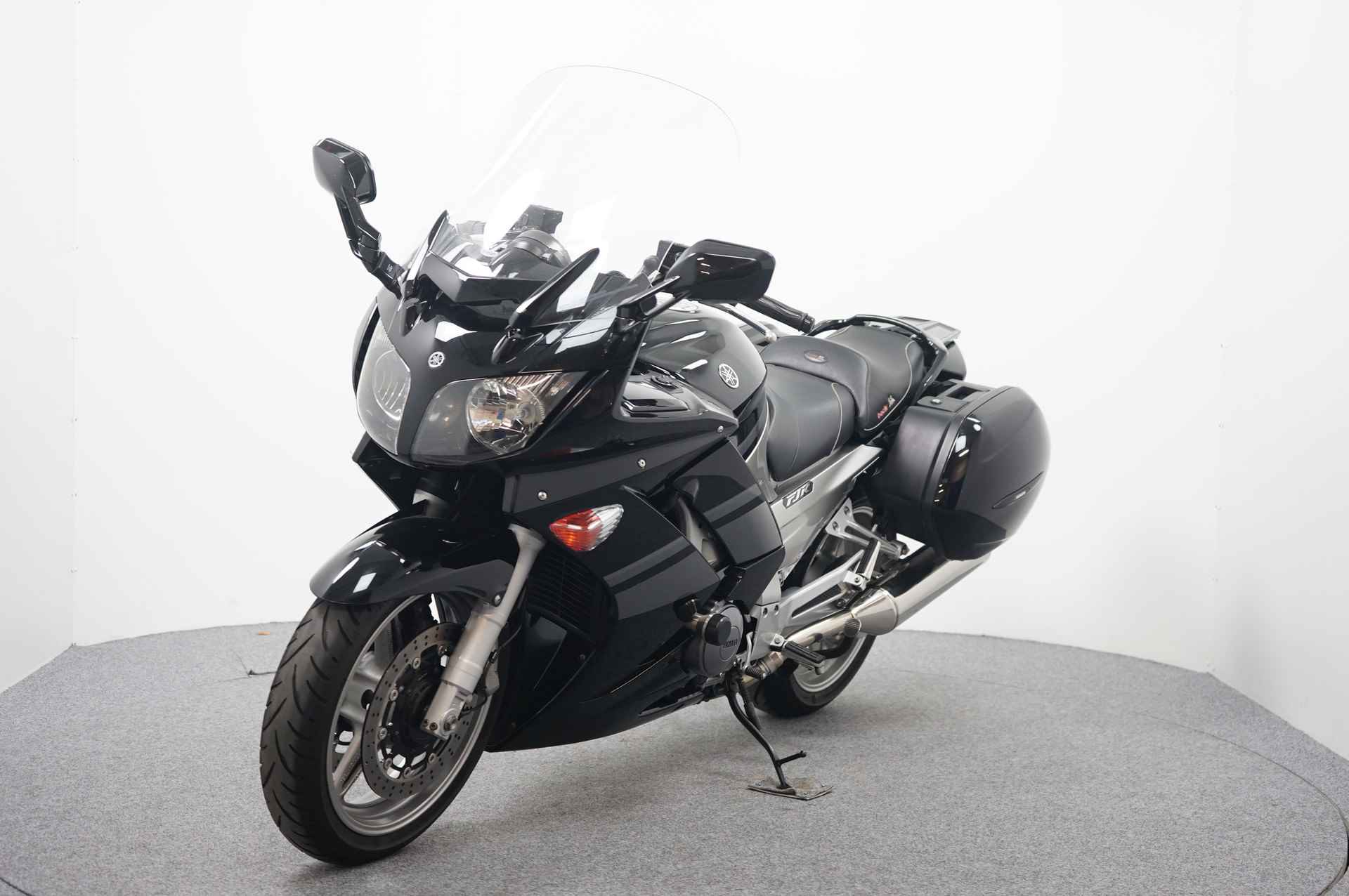 Yamaha FJR 1300 ABS - 4/16