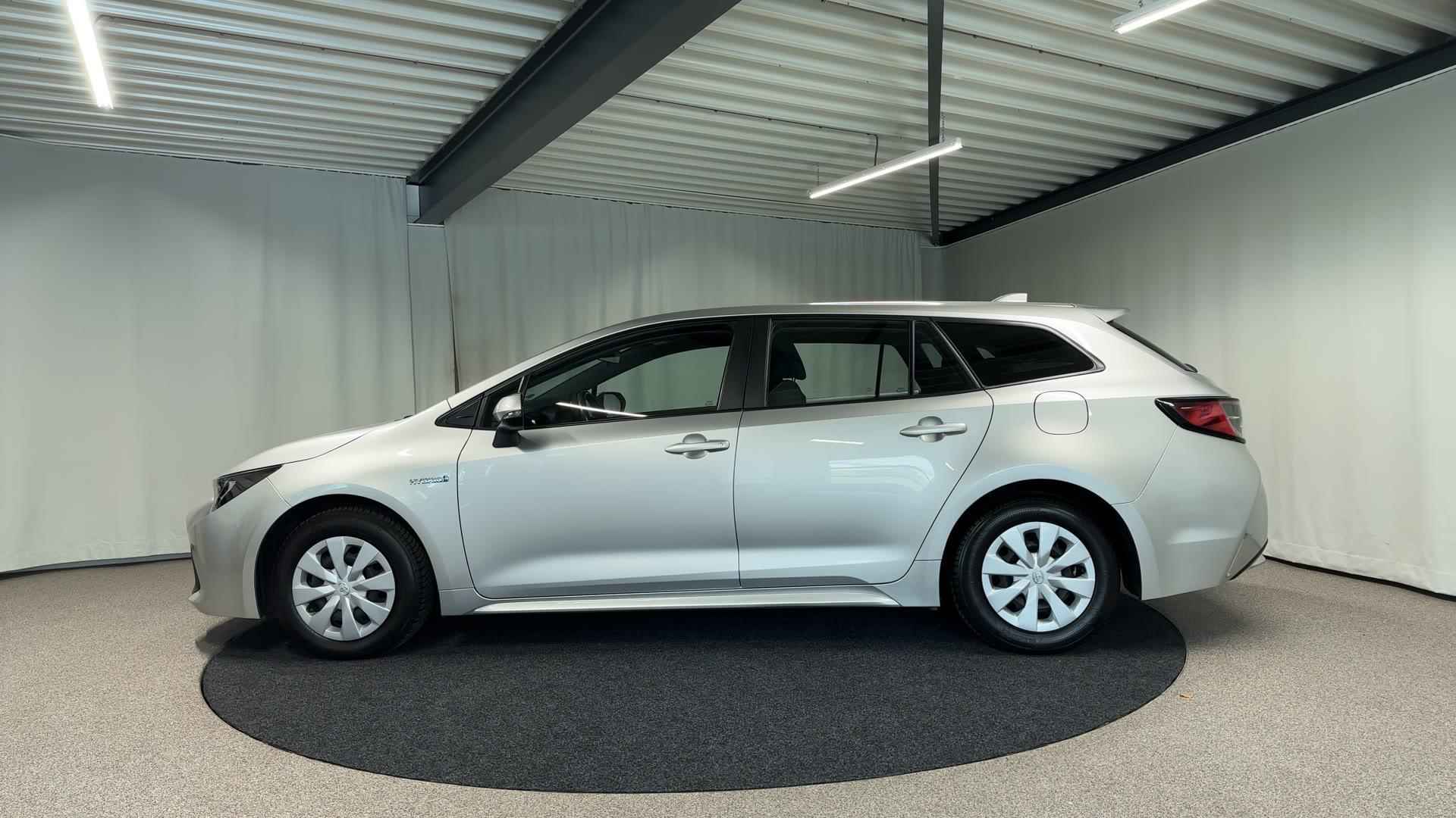 Toyota Corolla Touring Sports 1.8 Hybrid Active NAV-BY-APP|TREKHAAK - 5/43