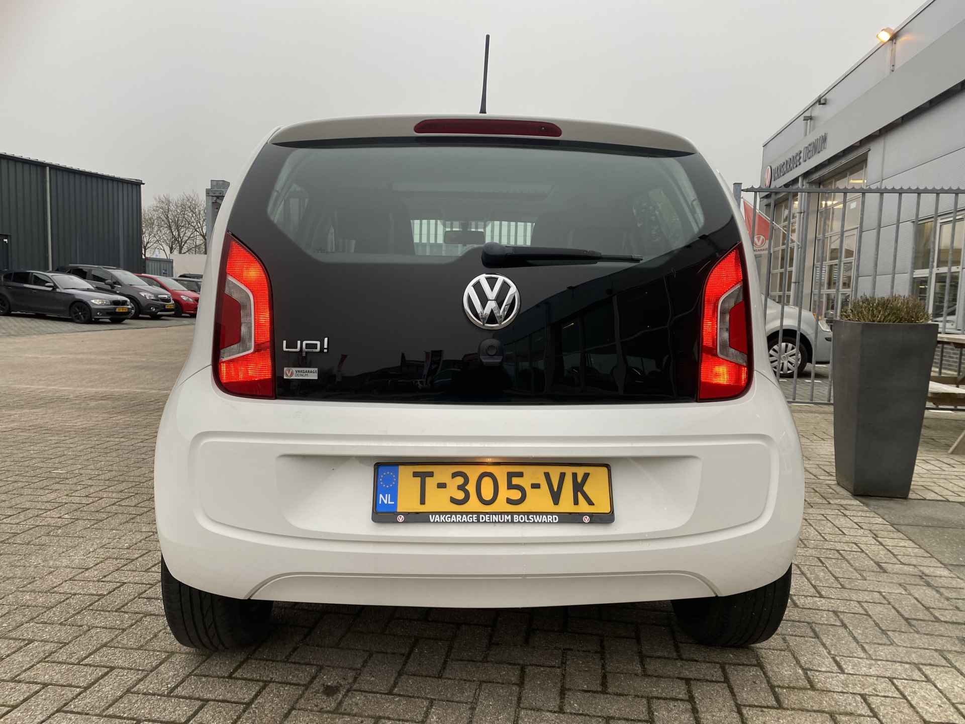 Volkswagen up! 1.0 high up! 5-deurs BlueMotion Navigatie, Airco, Panoramadak, etc..!! - 10/25