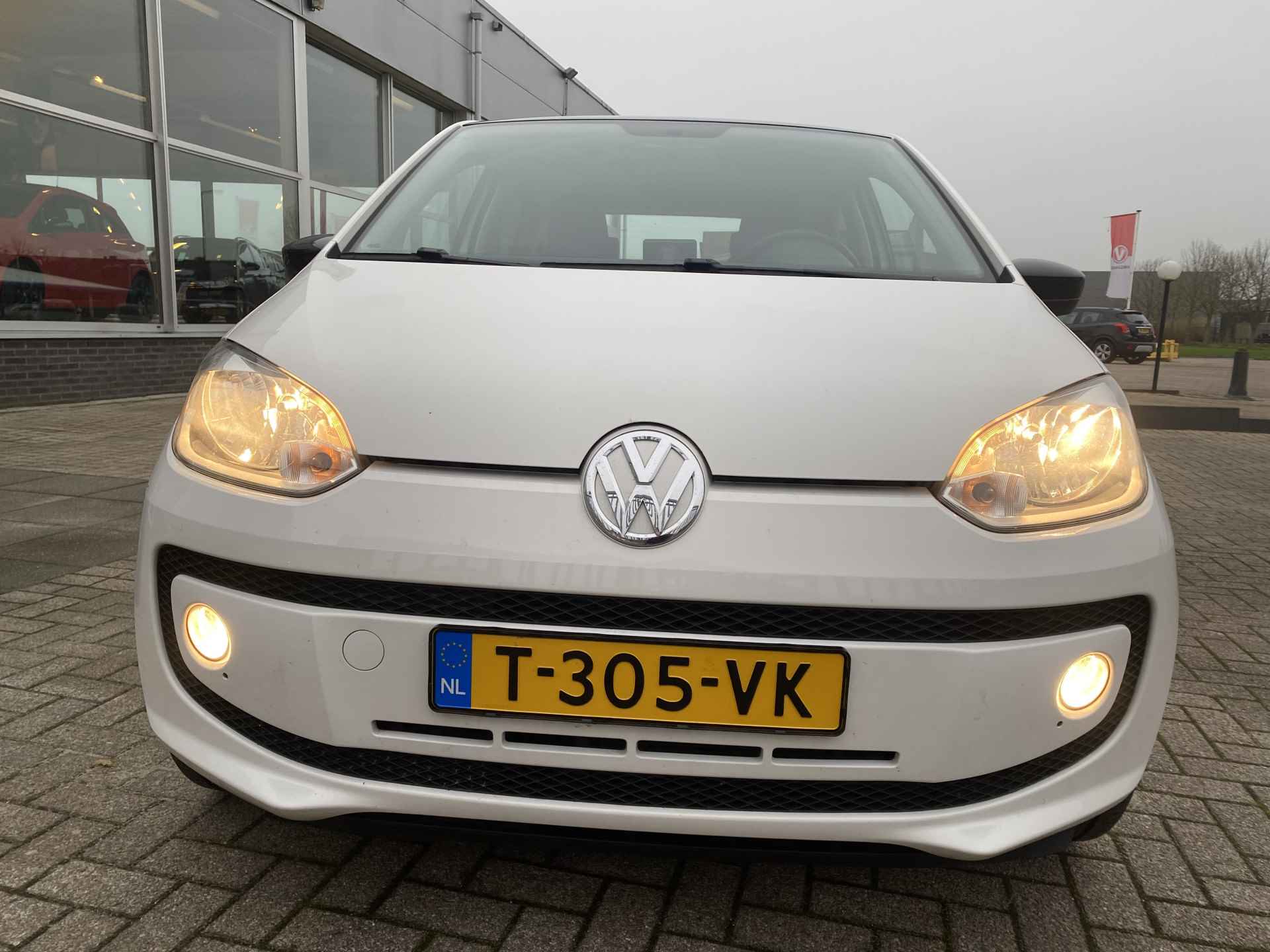 Volkswagen up! 1.0 high up! 5-deurs BlueMotion Navigatie, Airco, Panoramadak, etc..!! - 16/25