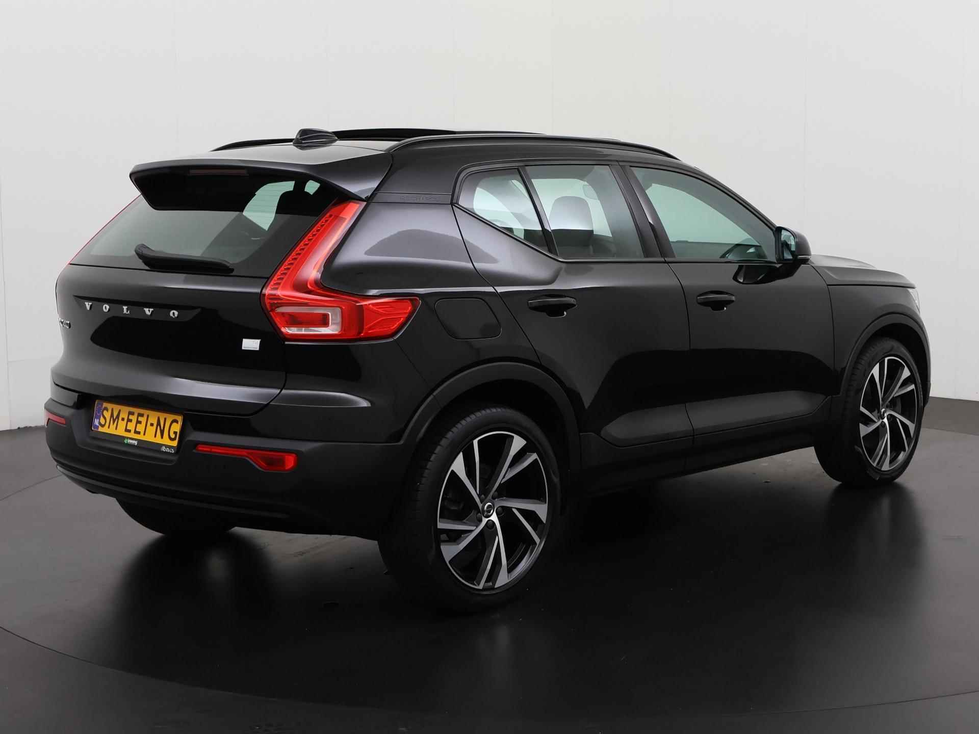 Volvo XC40 1.5 T4 Recharge R-Design Expression | Panoramadak | 20'' | Zondag Open! - 4/43