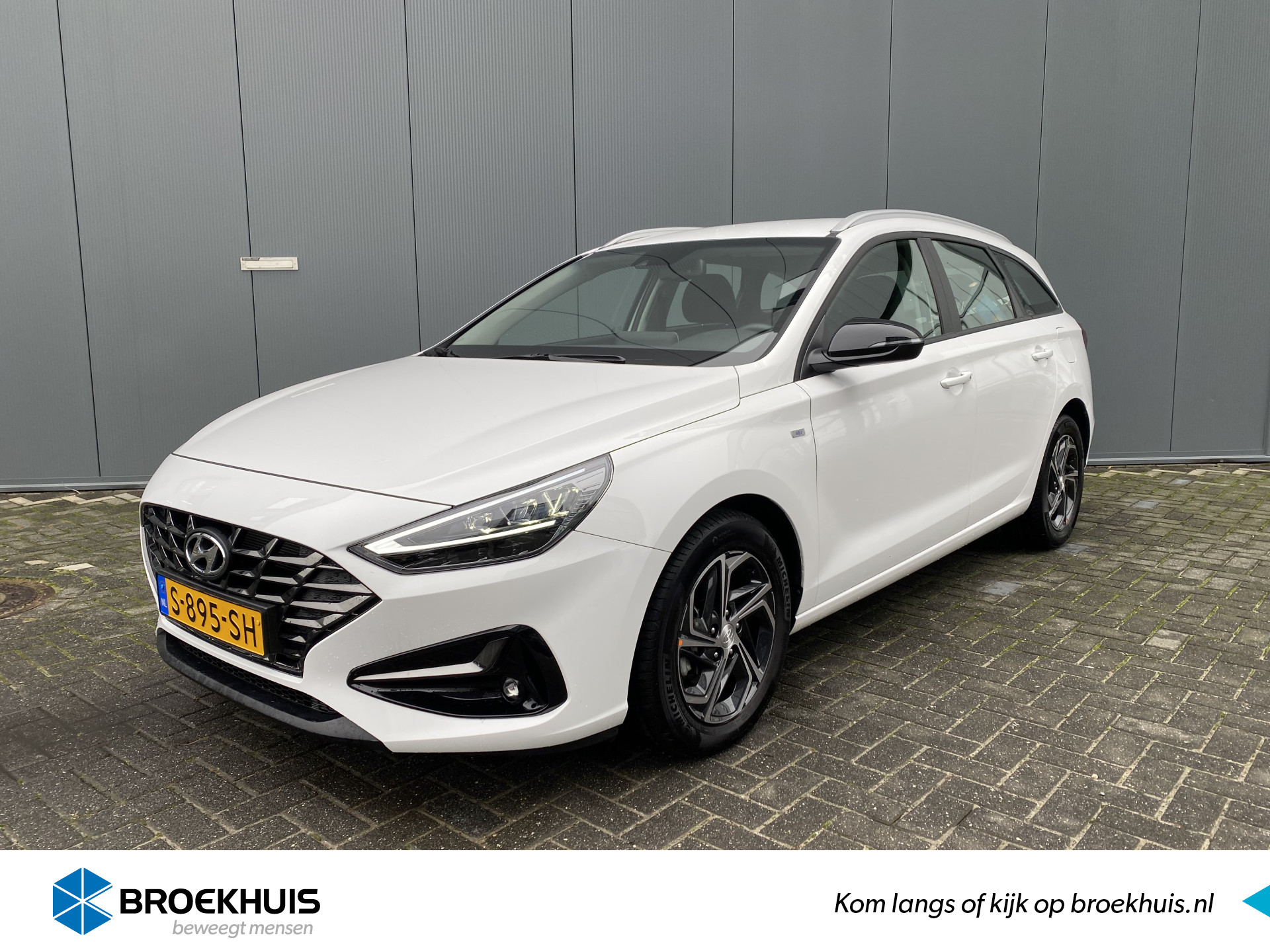 Hyundai i30 Wagon 1.0 T-GDI 120pk MHEV Comfort Smart | Camera | Climate | Keyless | NL. Auto | Full Led | Navigatie | 16" Lichtmetaal | Park