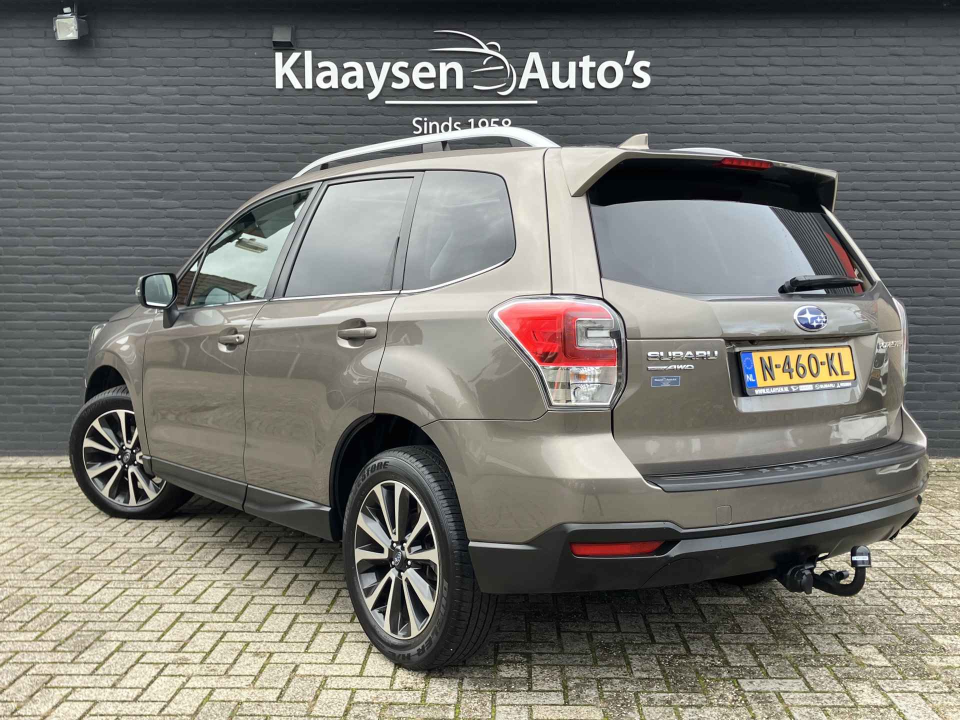 Subaru Forester 2.0 Premium AWD 150 pk AUT. | dealer onderhouden | navigatie | leder interieur | trekhaak | cruise control | panoramadak - 8/45