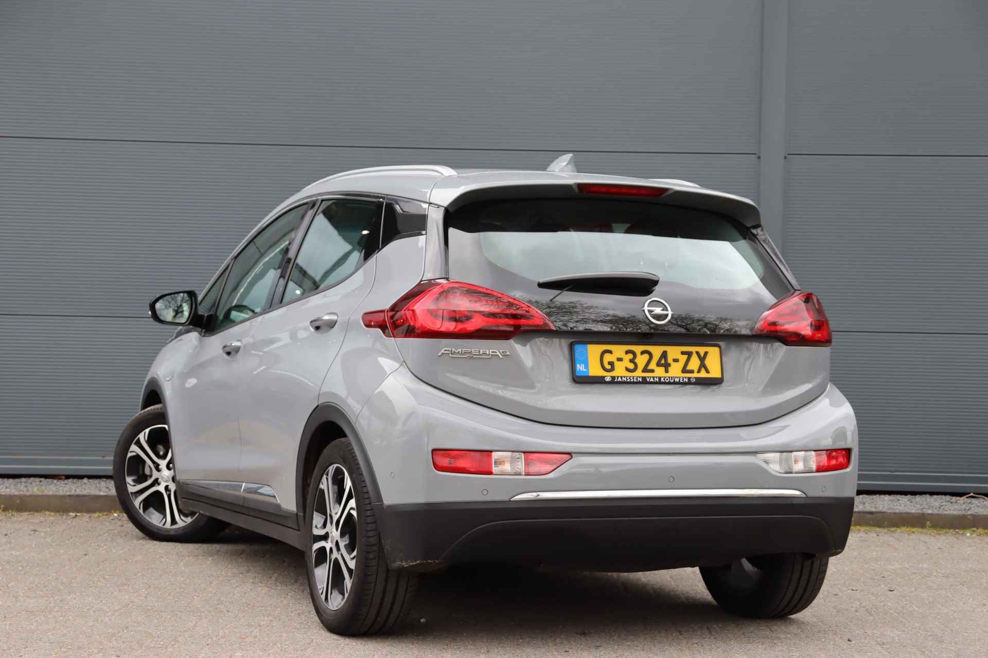 Opel Ampera-e Business Executive 60 kWh / Camera / Stoelverwarming / Keyless entry / - 4/40