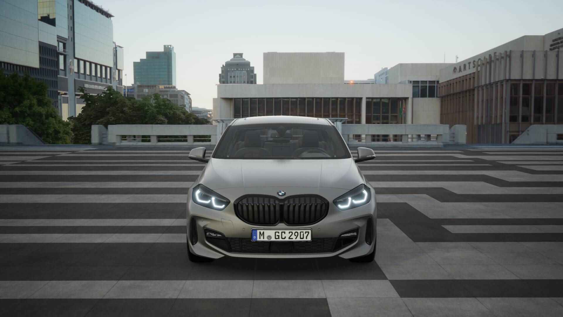 BMW 1-serie 118i High Executive M Sport Automaat / Panoramadak / Sportstoelen / Adaptieve LED / Parking Assistant / Comfort Access / M Sportonderstel / Live Cockpit Professional - 4/11