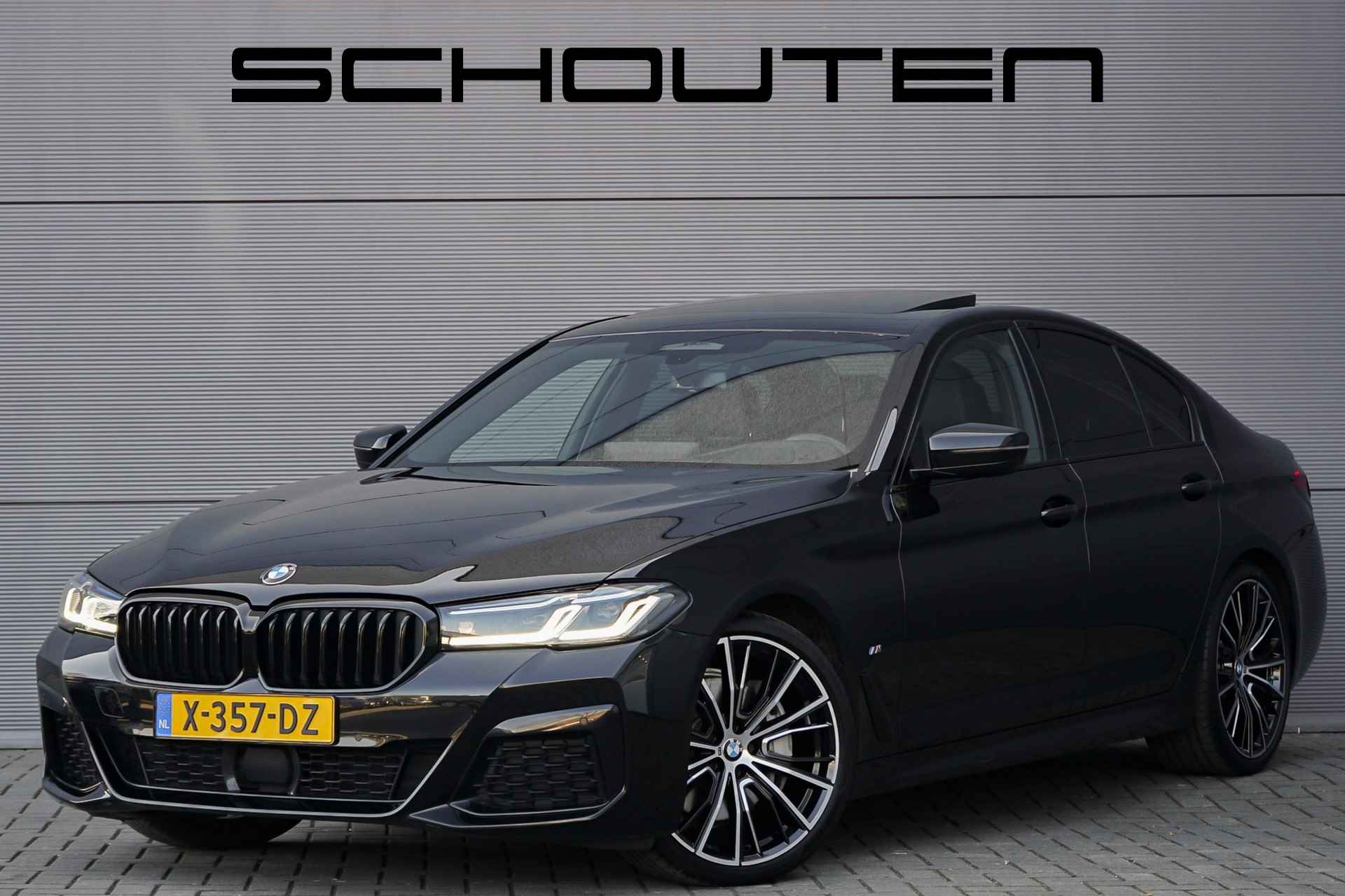 BMW 5 Serie 530d M-Sport Schuifdak ACC HUD Stoelventilatie