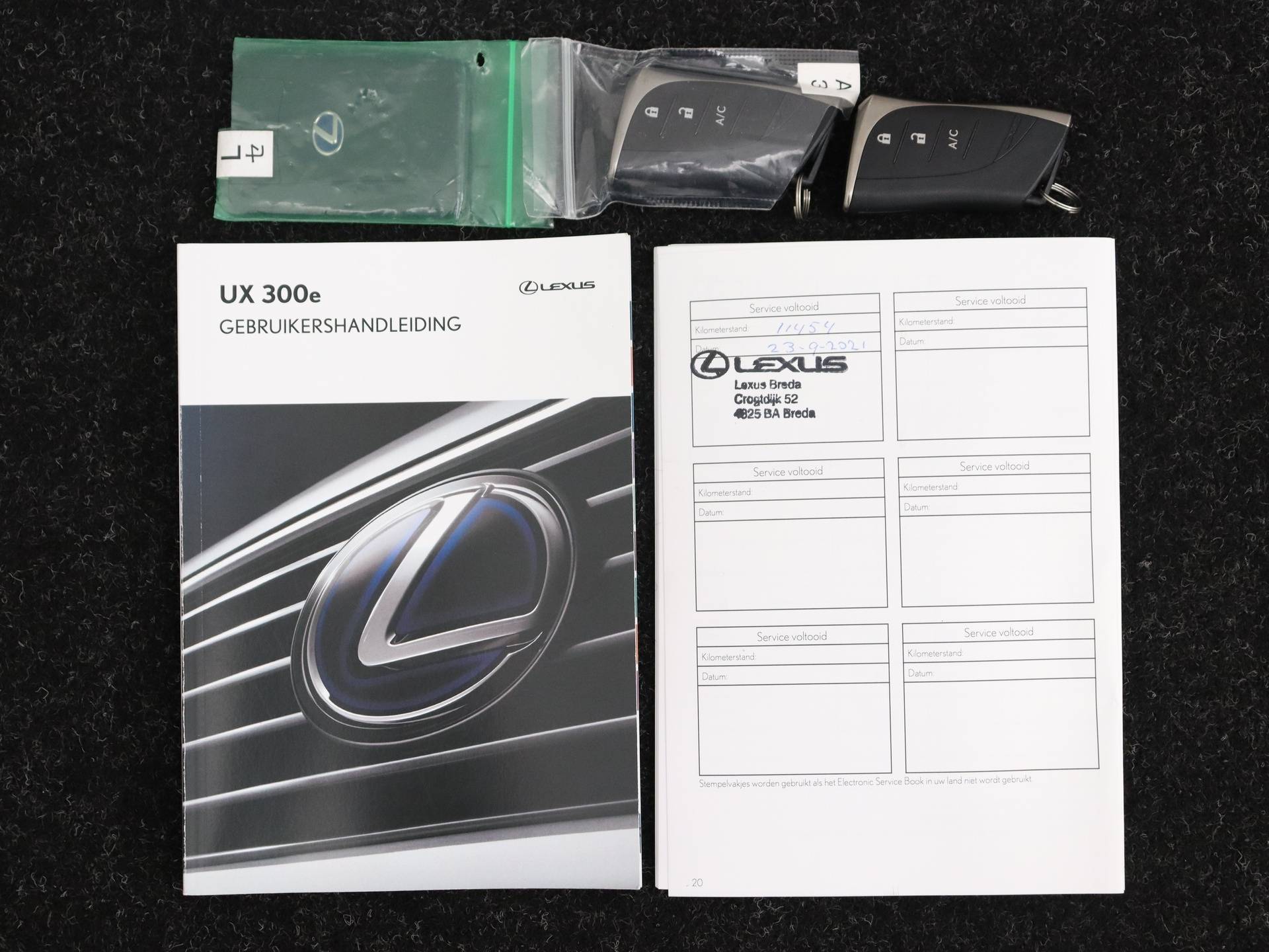 Lexus UX 300e Luxury | Lederen Bekleding |Stoelverwarming & -Koeling | Apple Carplay & Android Auto | - 12/52