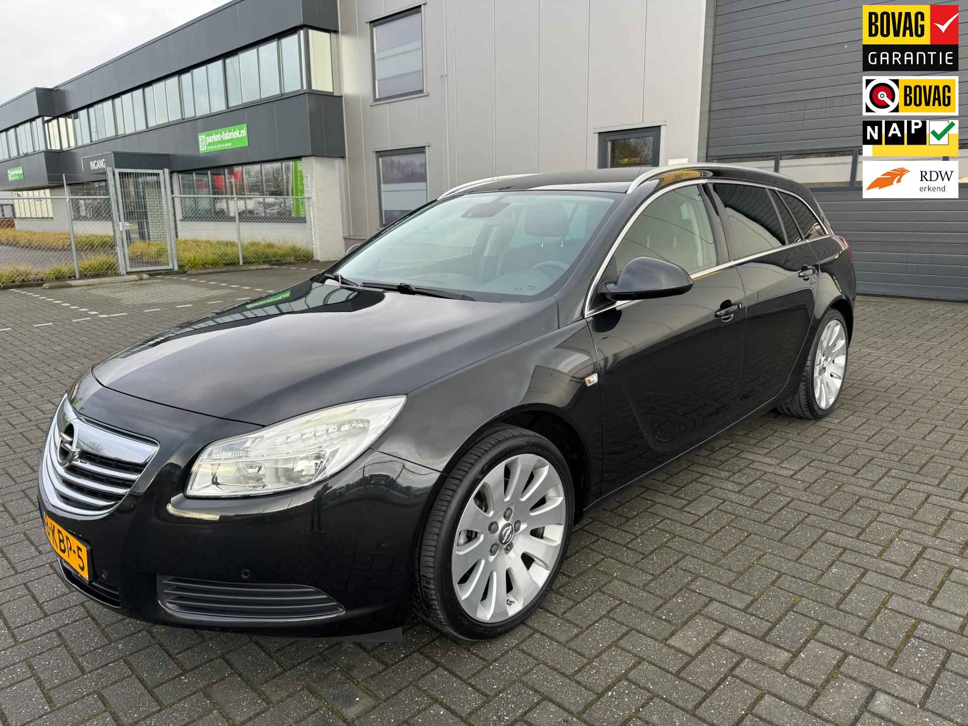 Opel Insignia Sports Tourer 1.6 T Edition - 1/32