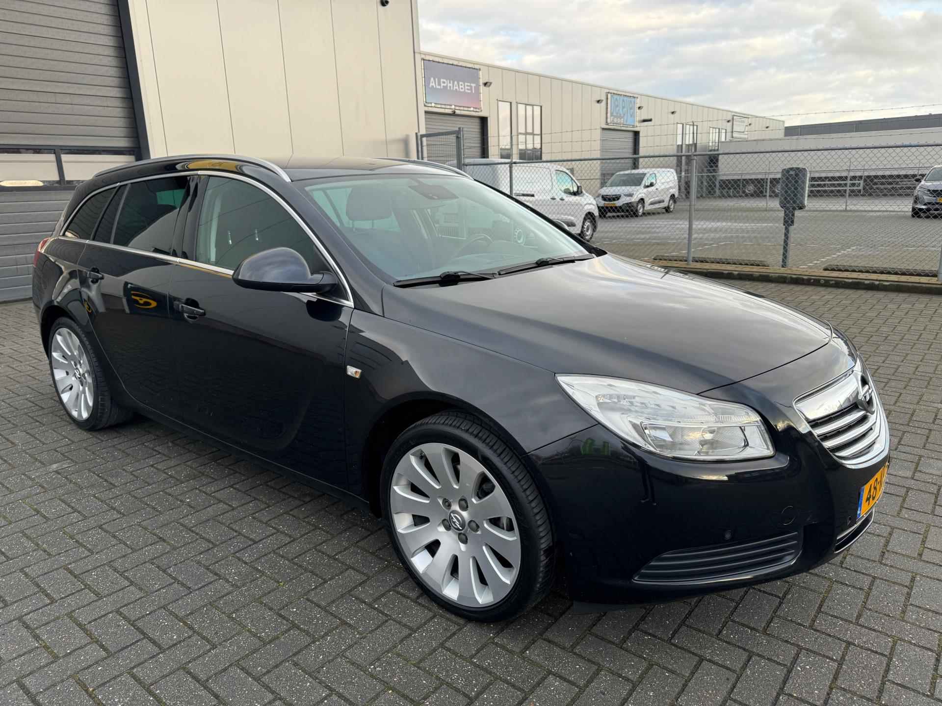 Opel Insignia Sports Tourer 1.6 T Edition - 4/32