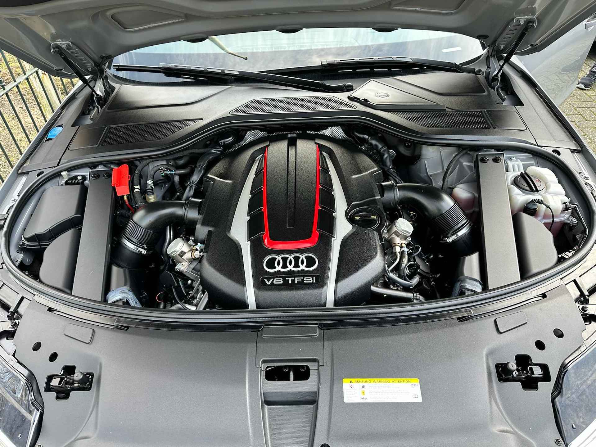 Audi A8 4.0 TFSI S8 quattro Audi Exclusive V8T 520PK/ Panodak/Carbon Remschijven S-Perfomance/Led/B&O/Leder/Virt. displ./ - 75/78
