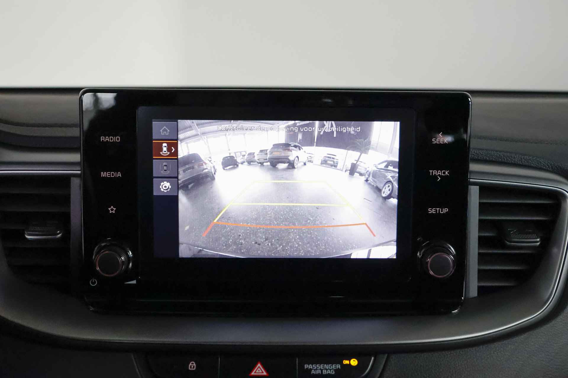 Kia Ceed 1.0 T-GDi ComfortLine / Carplay / Camera / Cruise control / DAB - 23/29