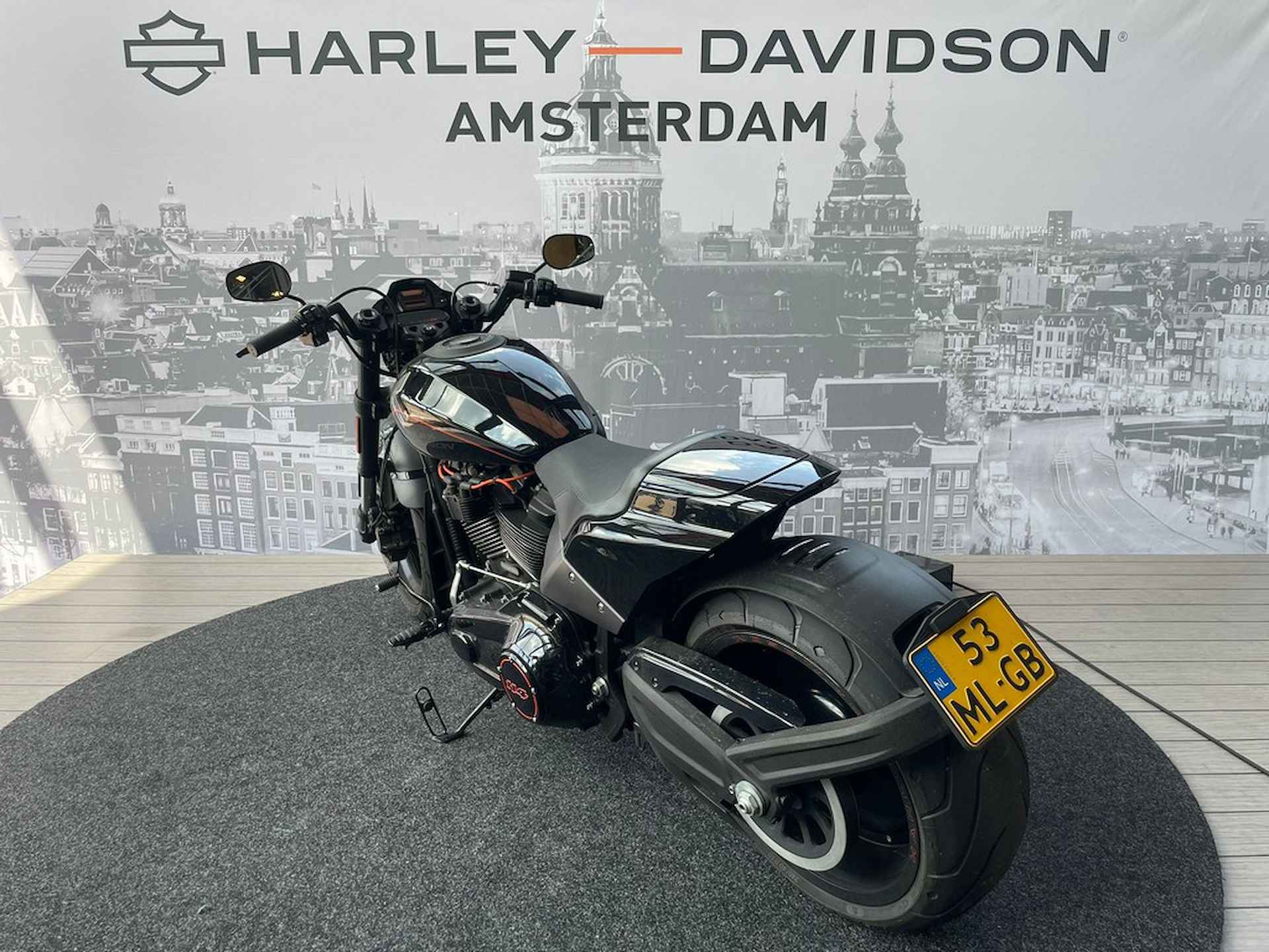 Harley-Davidson SOFTAIL FXDR 114 - 6/8