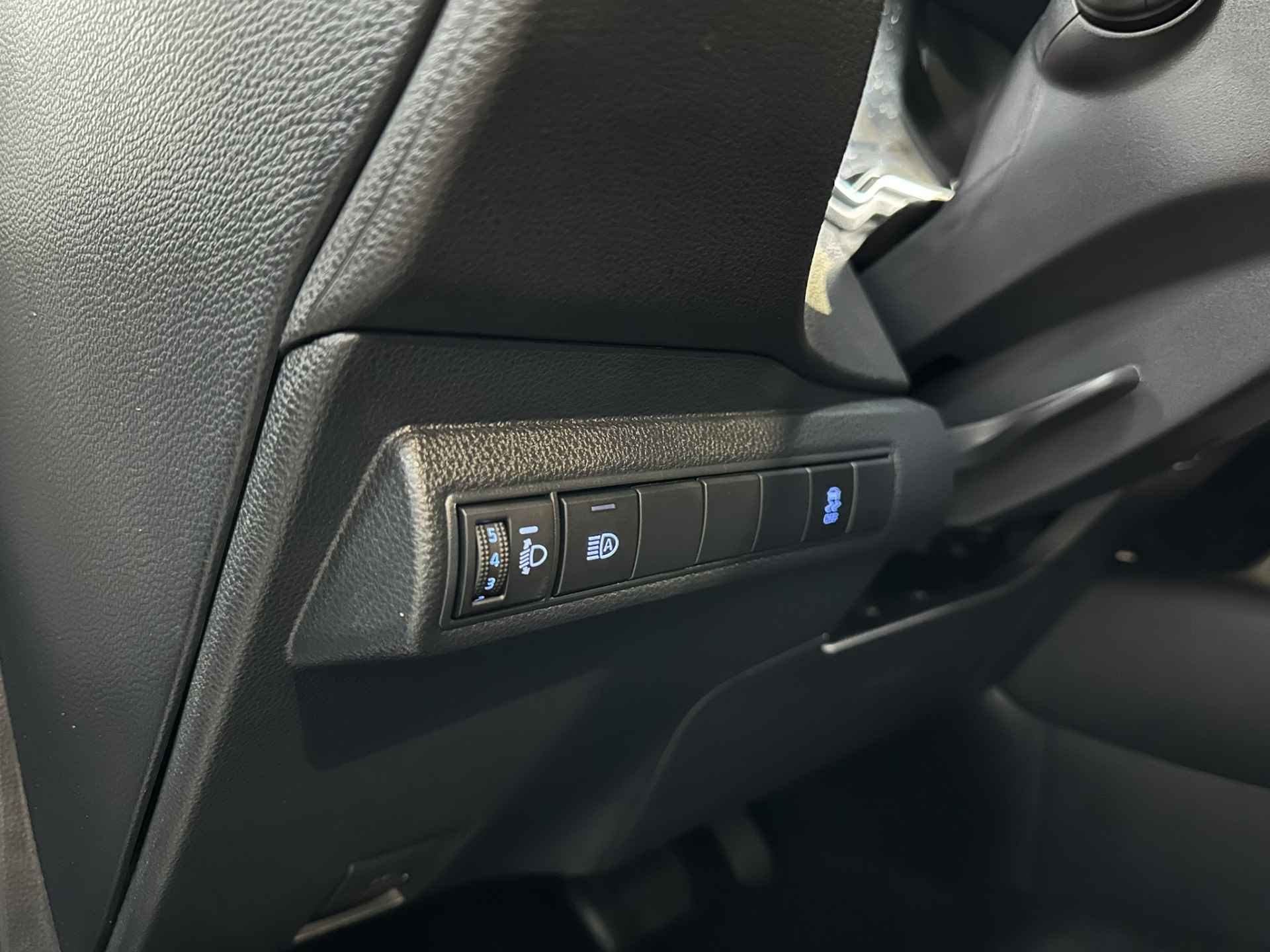 Toyota Corolla Touring Sports 1.8 Hybrid Active LED | Camera | Adaptive cruise | Navigatie | Apple Carplay Android Auto | Isofix | NAP | - 14/36