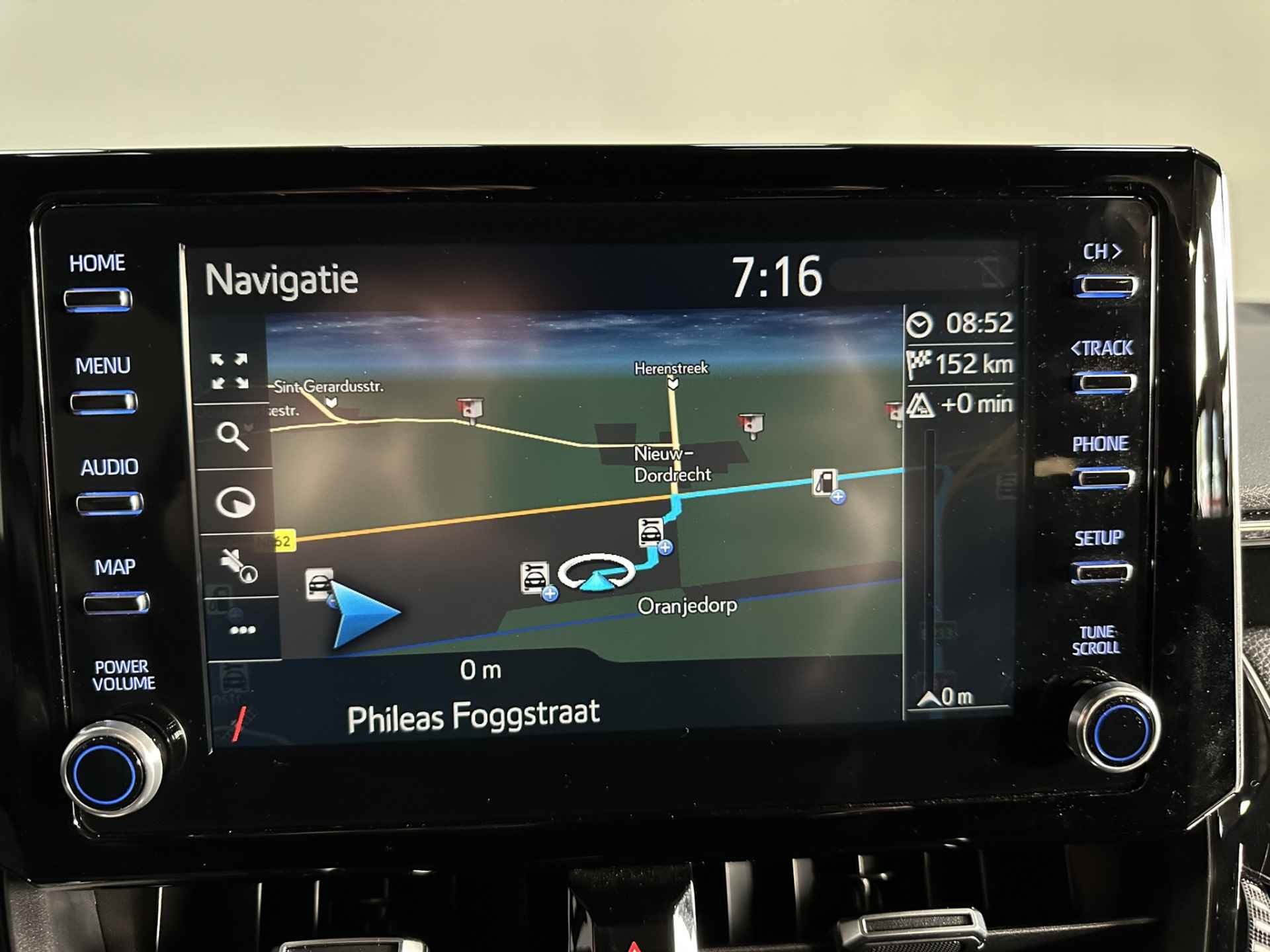 Toyota Corolla Touring Sports 1.8 Hybrid Active LED | Camera | Adaptive cruise | Navigatie | Apple Carplay Android Auto | Isofix | NAP | - 20/36