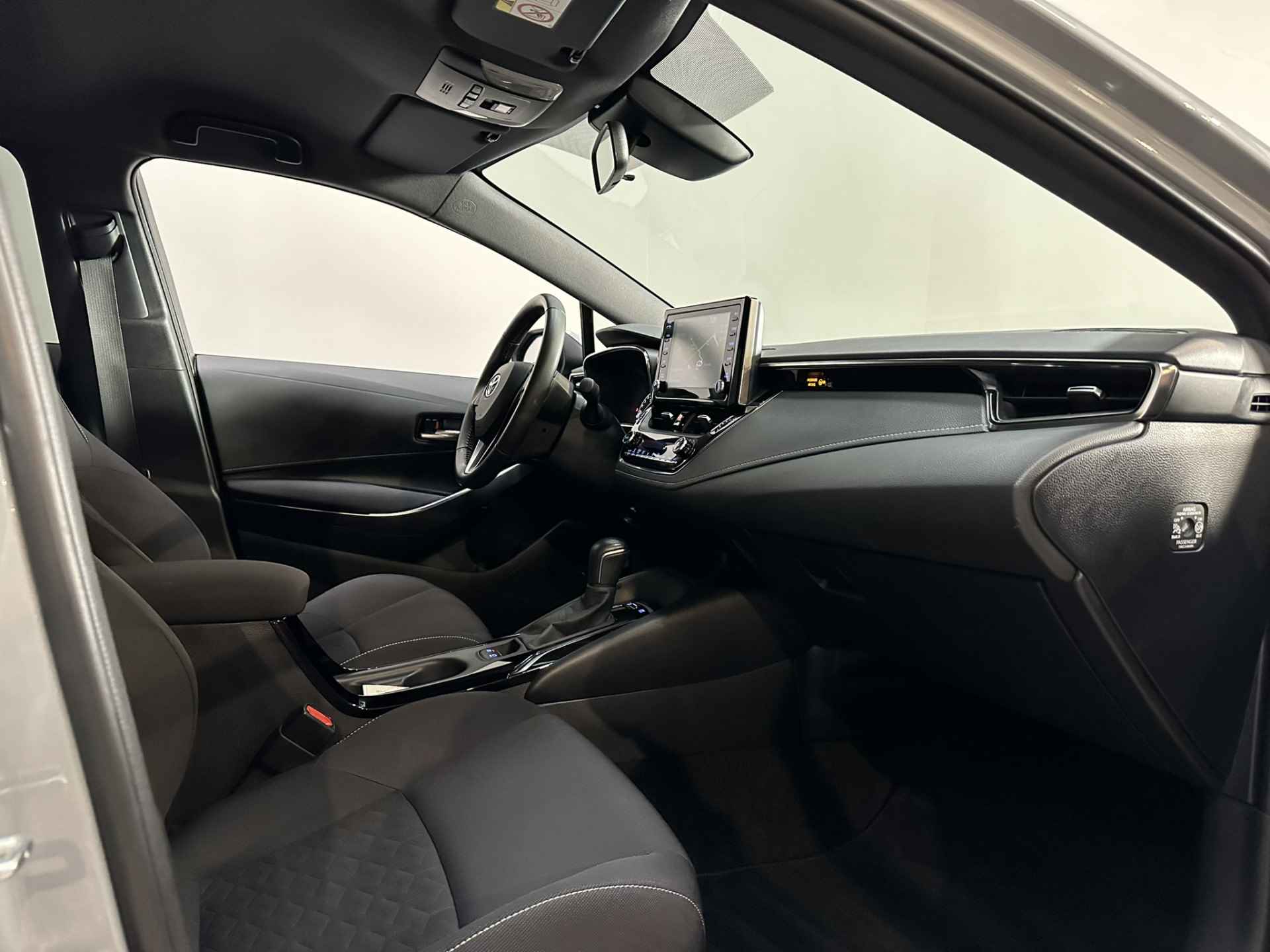 Toyota Corolla Touring Sports 1.8 Hybrid Active LED | Camera | Adaptive cruise | Navigatie | Apple Carplay Android Auto | Isofix | NAP | - 24/36