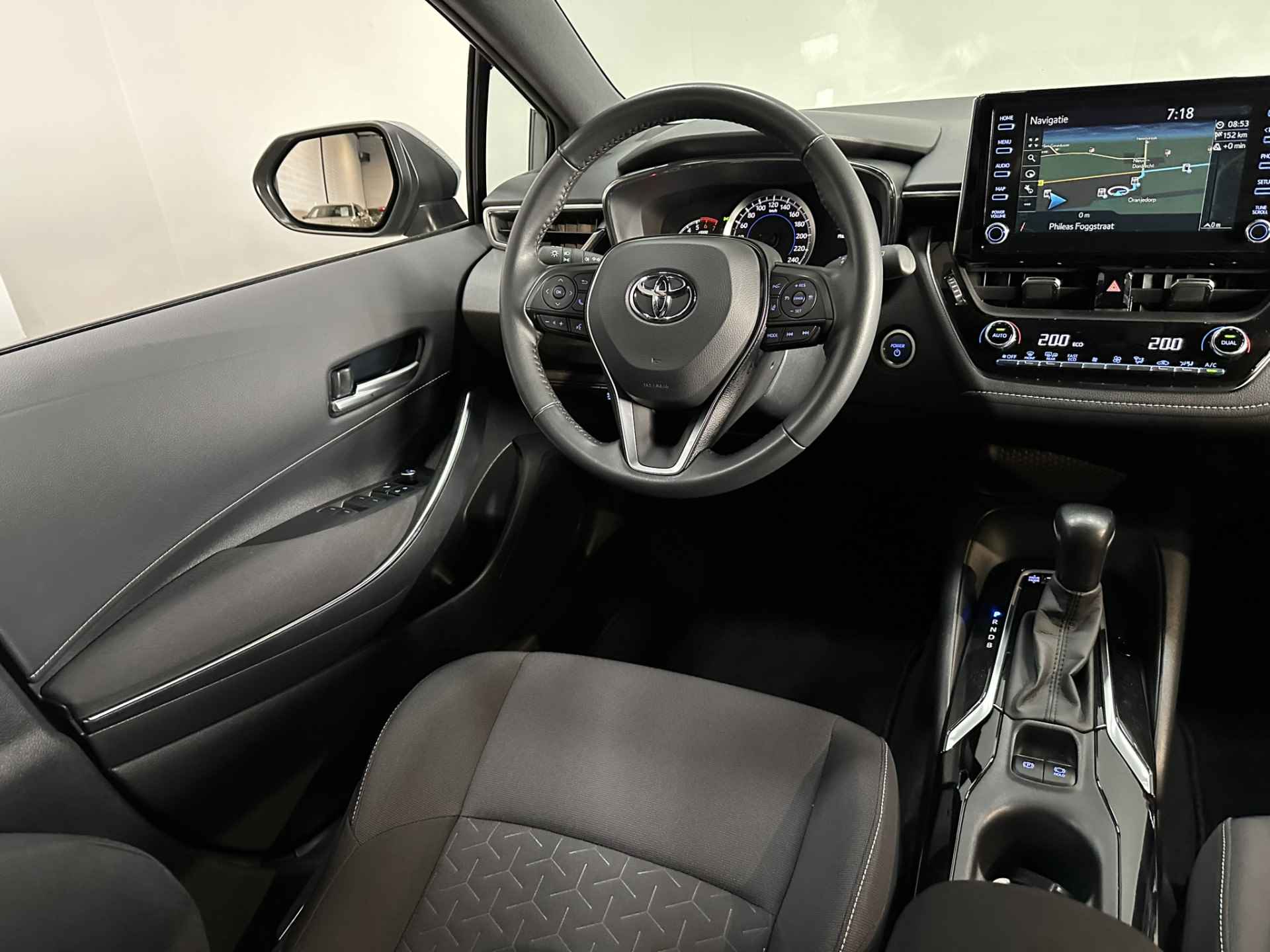 Toyota Corolla Touring Sports 1.8 Hybrid Active LED | Camera | Adaptive cruise | Navigatie | Apple Carplay Android Auto | Isofix | NAP | - 26/36