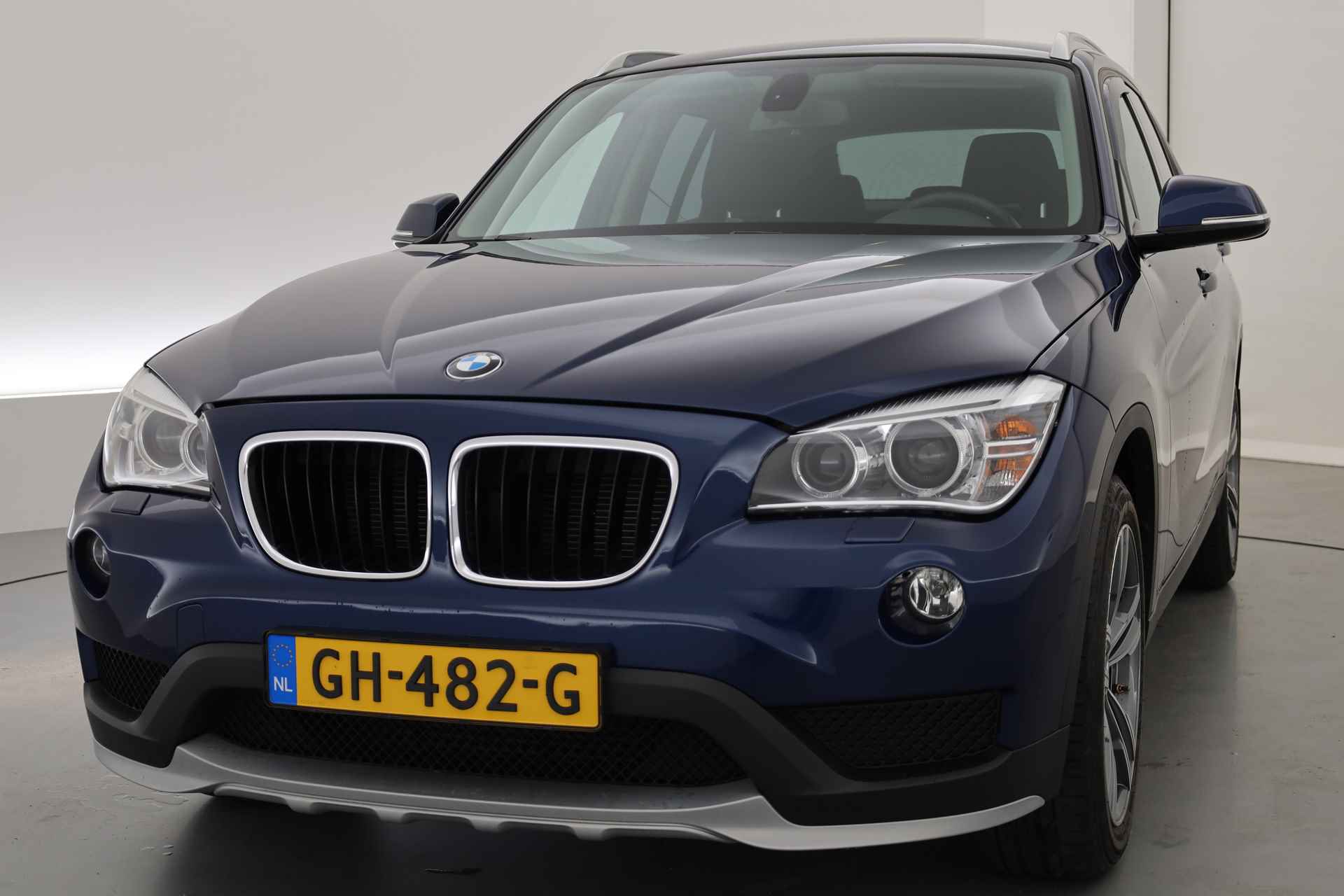 BMW X1 sDrive20i Executive (87857km) Automaat | Xenon | Trekhaak | - 21/28