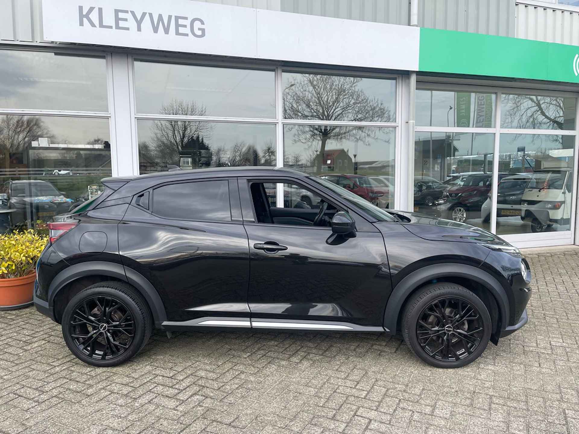 Nissan Juke 1.0 DIG-T N-Connecta, Aut, Nav, Camera, Carplay - 6/31