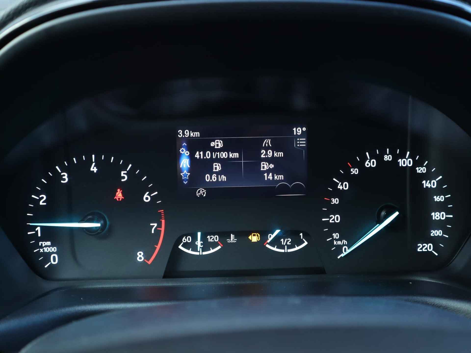 Ford Fiesta 1.0 EcoBoost Hybrid Titanium 125pk | DEMO | Navigatie via Apple Carplay & Android auto | Cruise control | Led koplampen | Led dag rijverlichting - 19/39