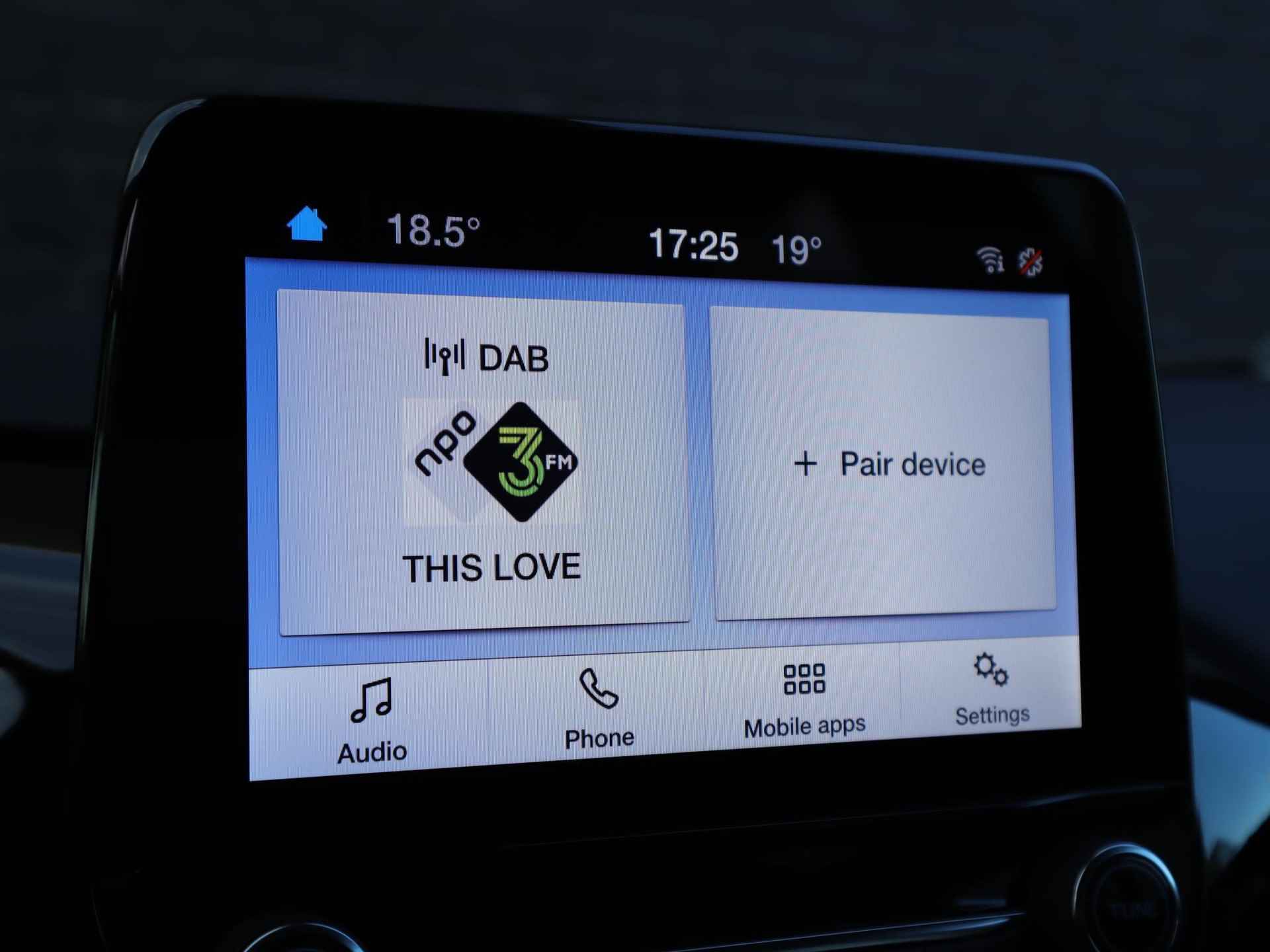 Ford Fiesta 1.0 EcoBoost Hybrid Titanium 125pk | DEMO | Navigatie via Apple Carplay & Android auto | Cruise control | Led koplampen | Led dag rijverlichting - 22/39