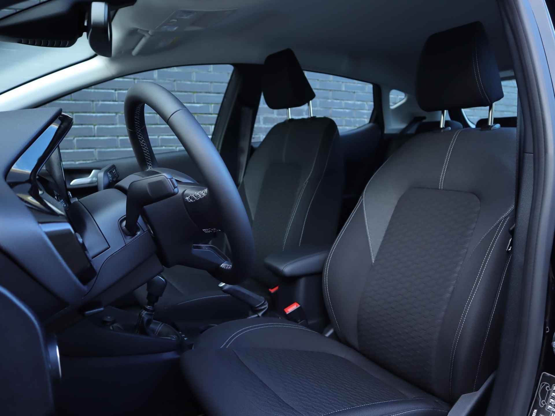 Ford Fiesta 1.0 EcoBoost Hybrid Titanium 125pk | DEMO | Navigatie via Apple Carplay & Android auto | Cruise control | Led koplampen | Led dag rijverlichting - 30/39