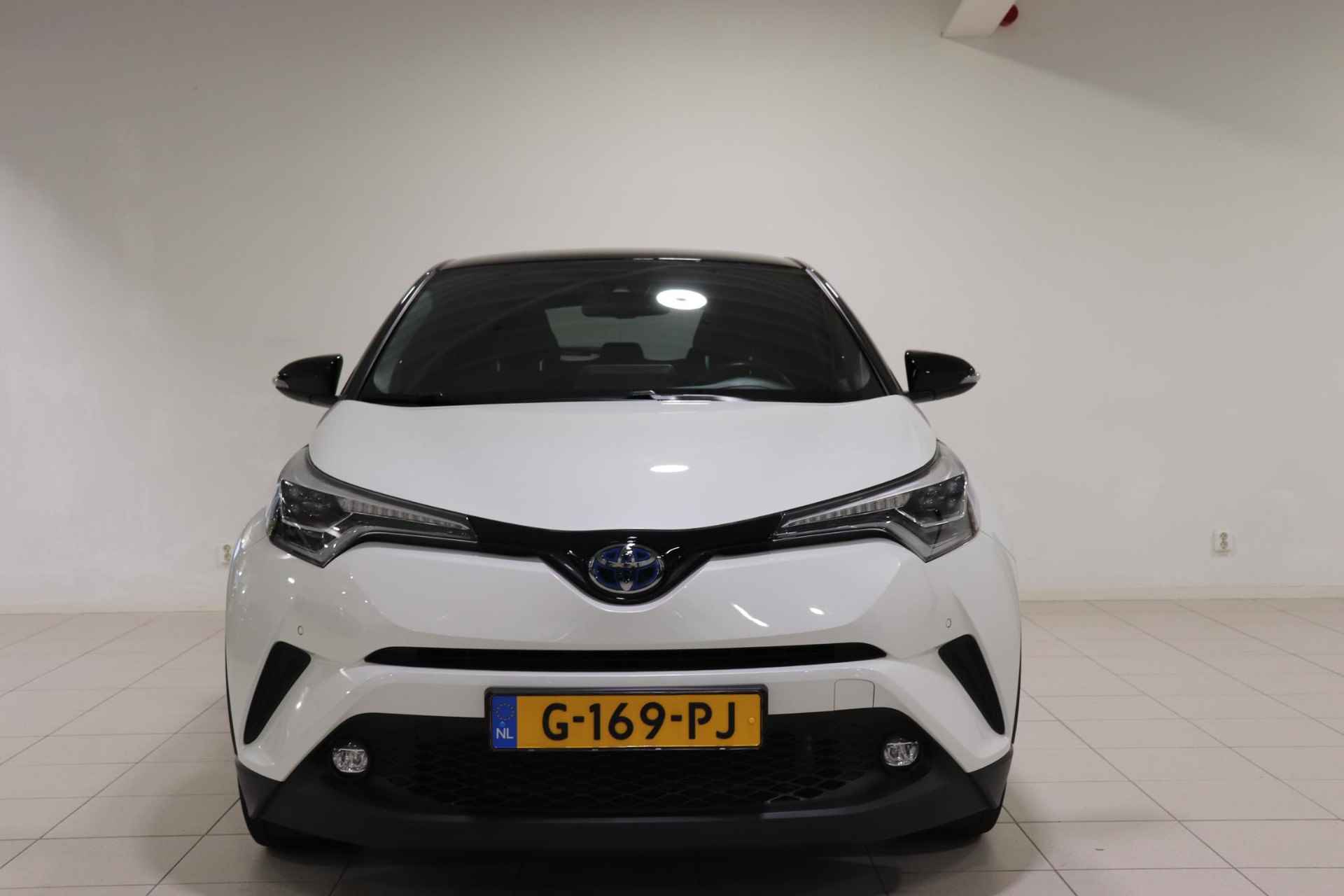 Toyota C-HR 1.8 Hybrid Style Ultimate BSM, JBL, Sensoren, Stuur & Stoel verwarming, Climate & Cruise control! - 19/41