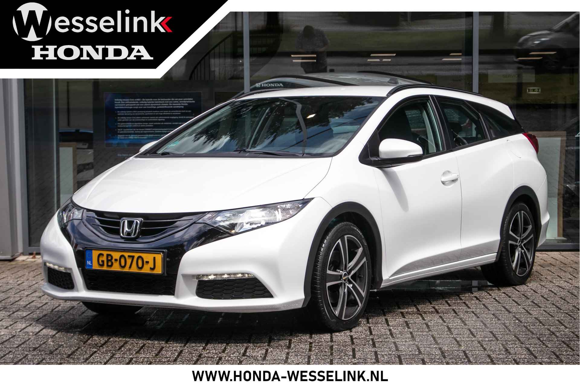 Honda Civic Tourer 1.8 Comfort -All-in rijklaarprijs | Trekhaak | Dealer onderhouden | 12 mnd Bovag - 1/35