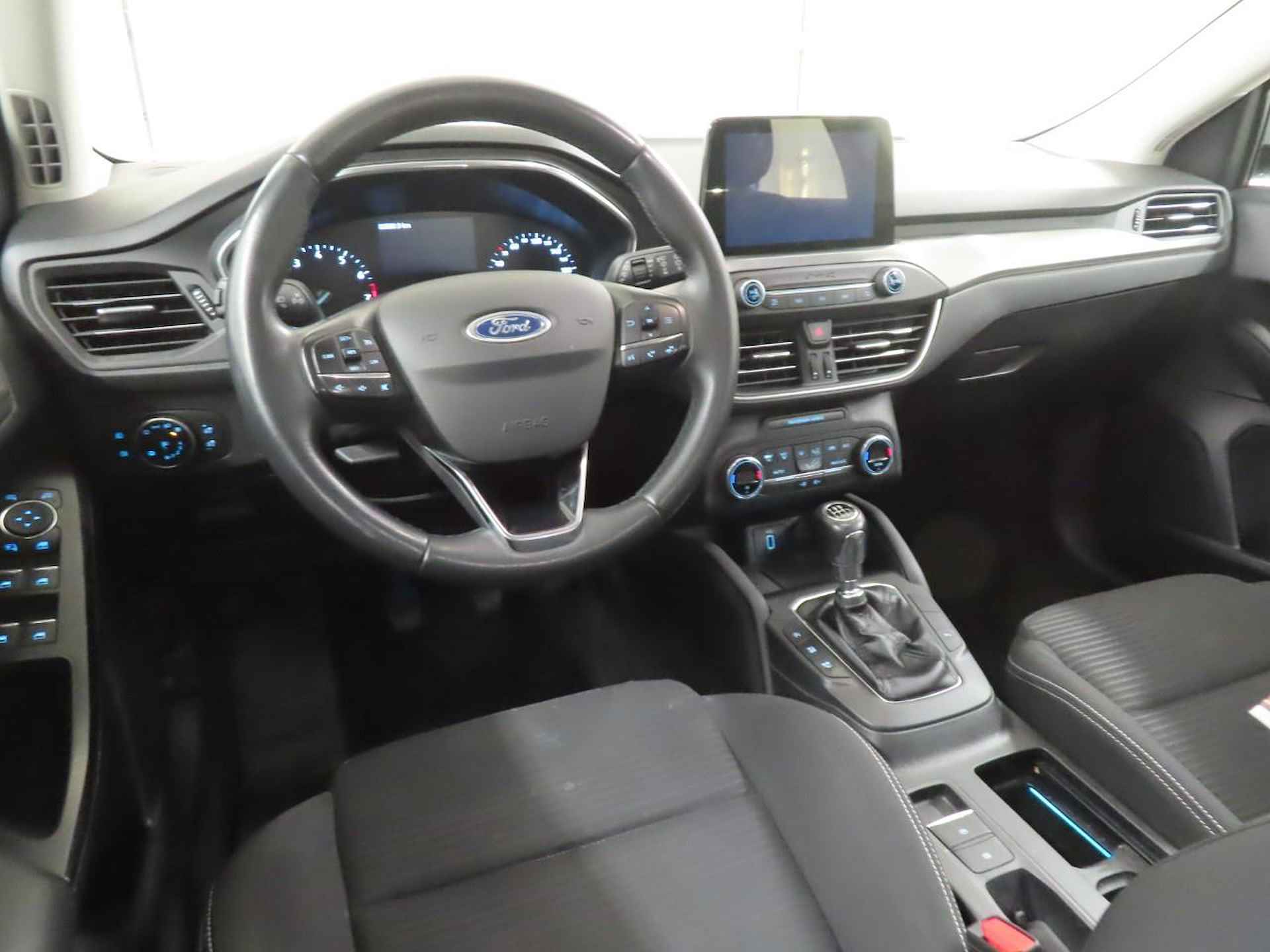 Ford Focus Wagon 1.0 EcoBoost Titanium Business | Clima | Navi | Trekhaak | - 4/6