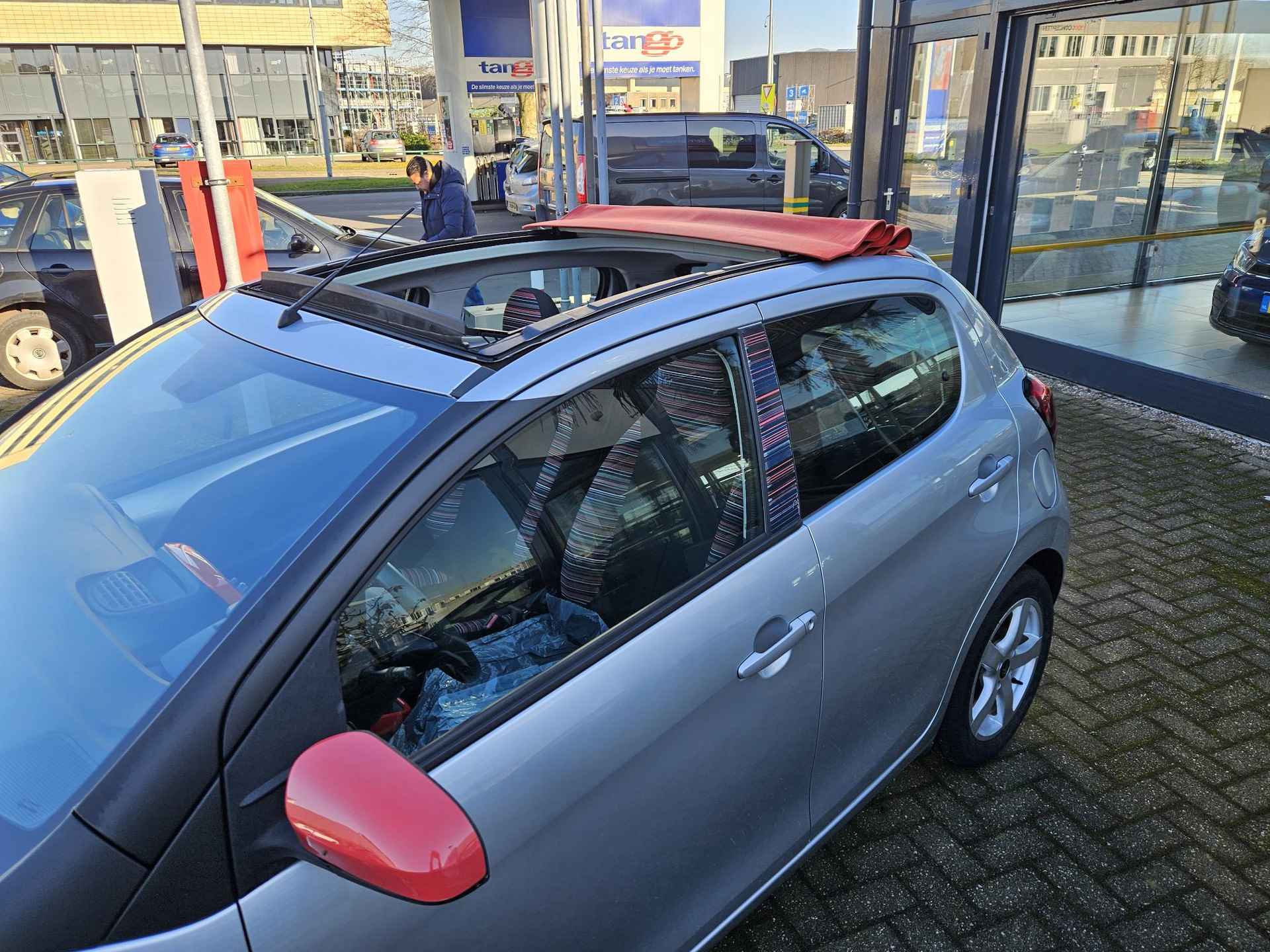 Citroen C1 1.2 PureTech Shine Cabrio | Navigatie | LM-Velgen | Cruise | Metallic | El ramen | Mistlampen ( 0347-271248  Vestiging - Vianen ) - 28/28