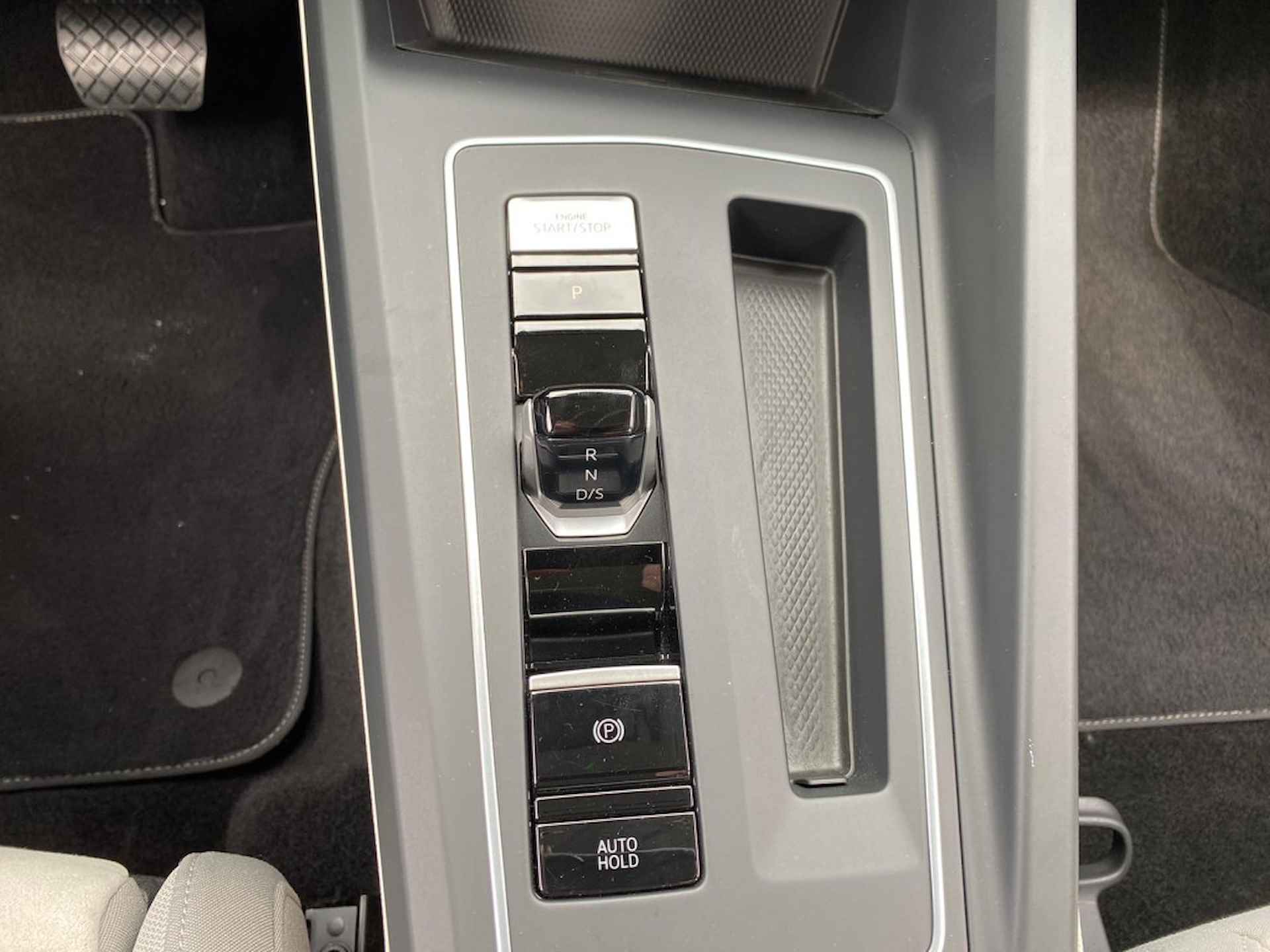 Volkswagen Golf 1.4 eHybrid 204pk DSG Style / Virtual Cockpit / Navi / 16" LMV / Memory Seat Bestuurder / NVW - 30/31