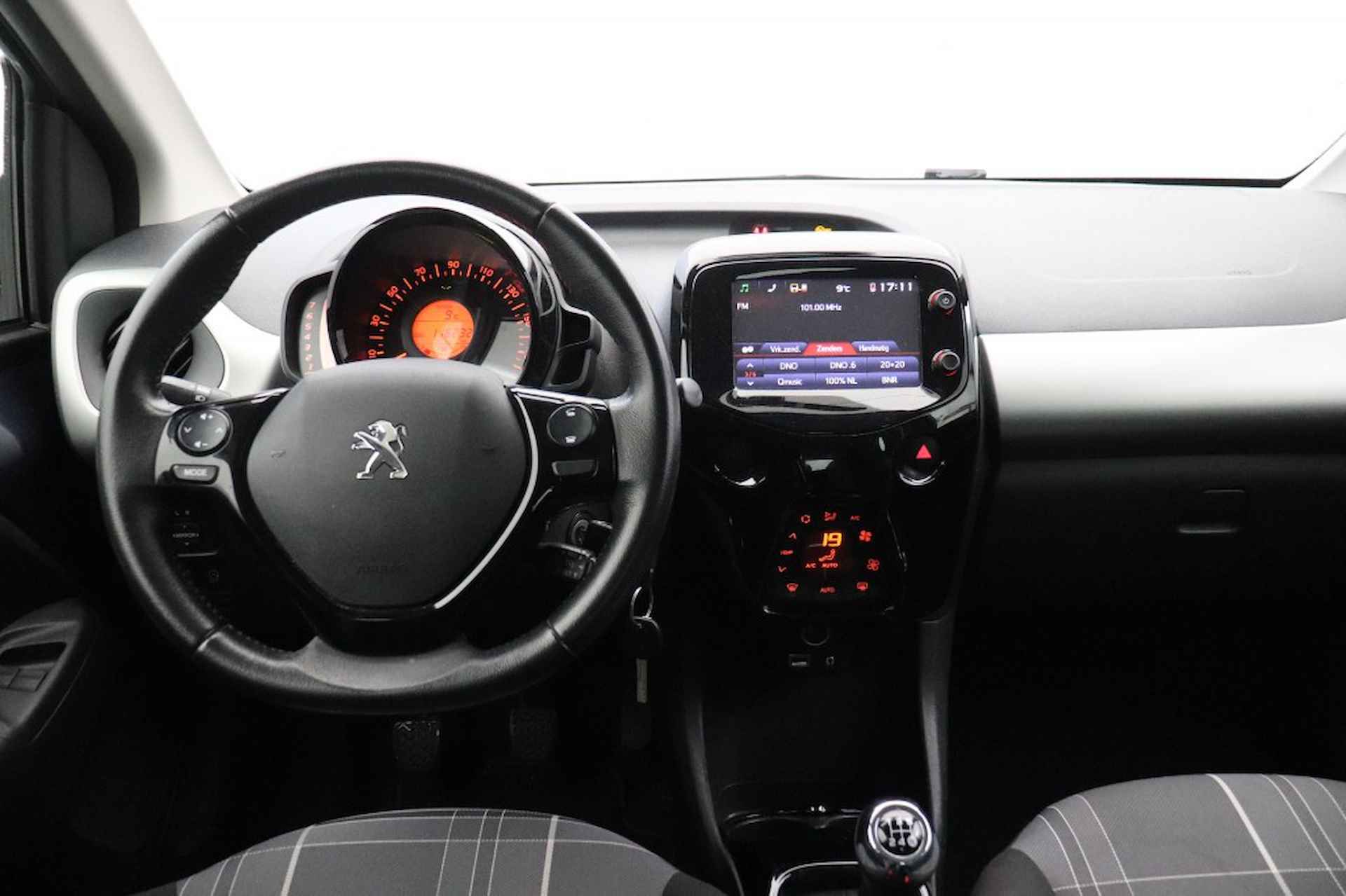 PEUGEOT 108 1.0 e-VTi Allure - Camera, Cruise, Clima - 4/21