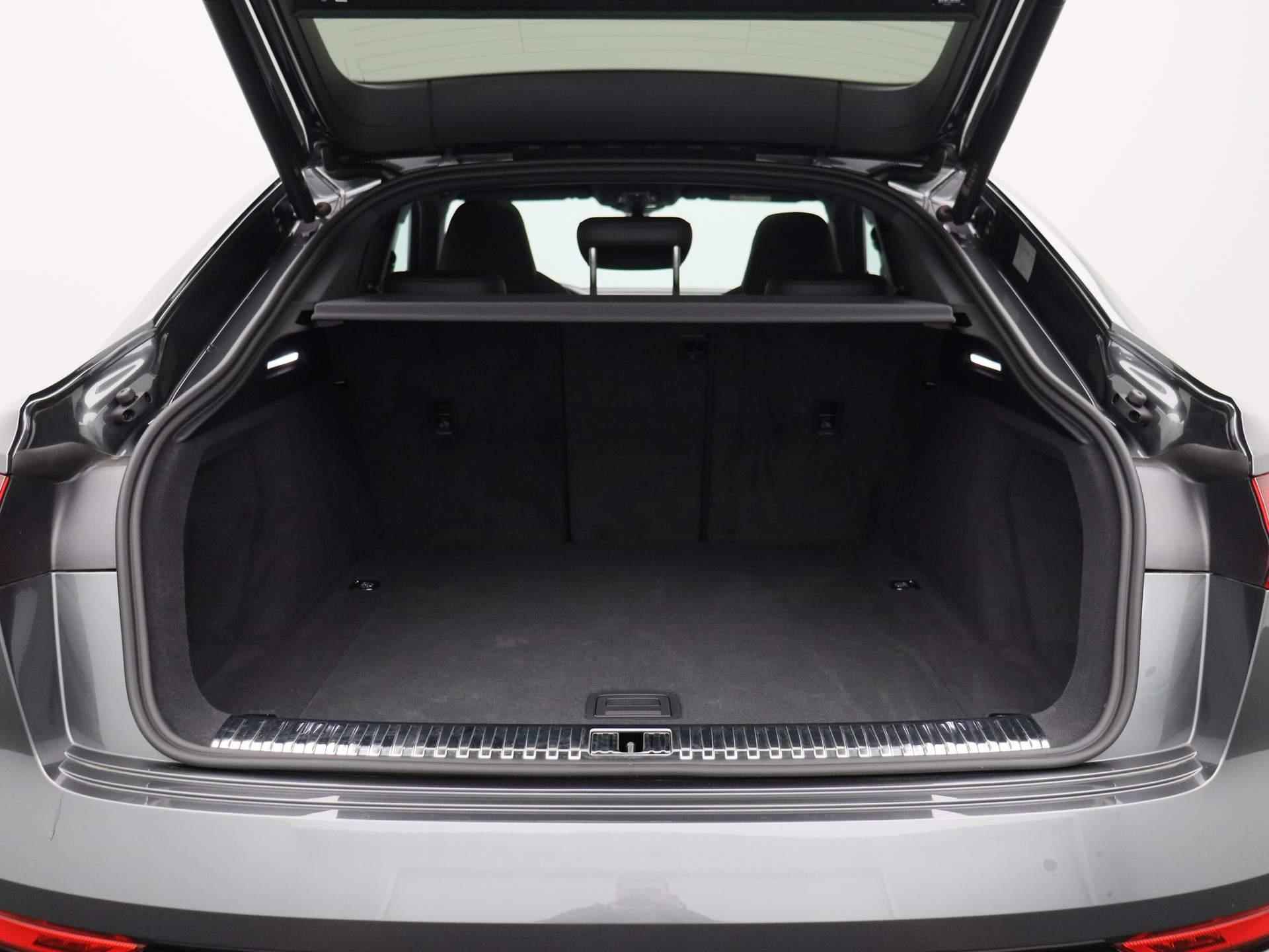 Audi Q8 Sportback e-tron 55 quattro S Edition 115 kWh | Automaat | Navigatie | 360 Camera | Panoramadak | Cruise Control | Head-up Display | Stoelverwarming | Lichtmetalen velgen | Climate Control | Bang & Olufsen 3D | - 14/54