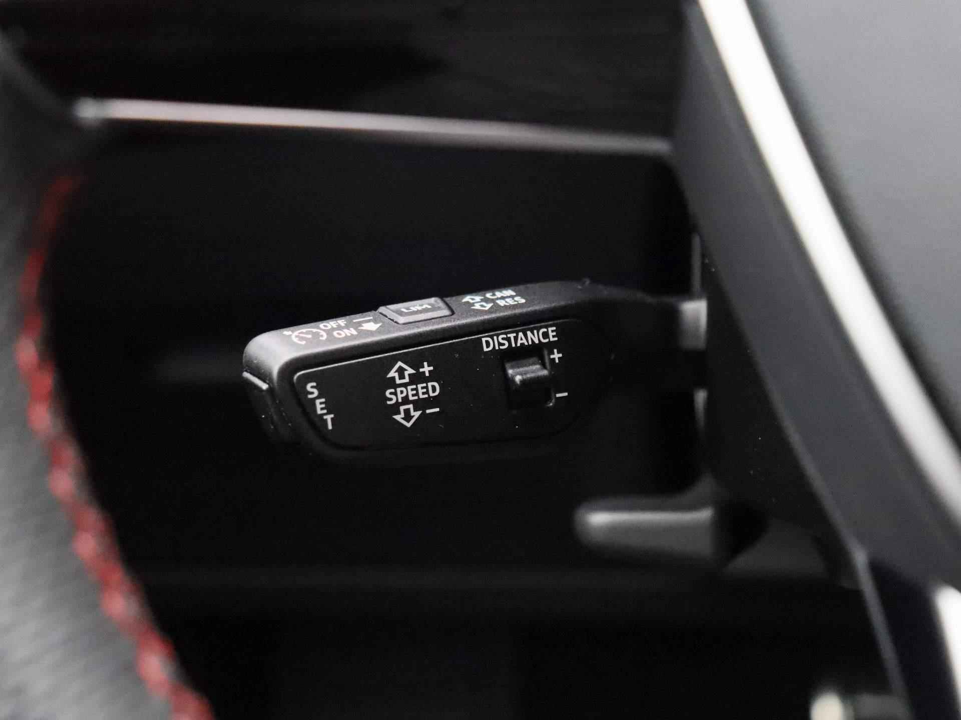 Audi Q8 Sportback e-tron 55 quattro S Edition 115 kWh | Automaat | Navigatie | 360 Camera | Panoramadak | Cruise Control | Head-up Display | Stoelverwarming | Lichtmetalen velgen | Climate Control | Bang & Olufsen 3D | - 23/54