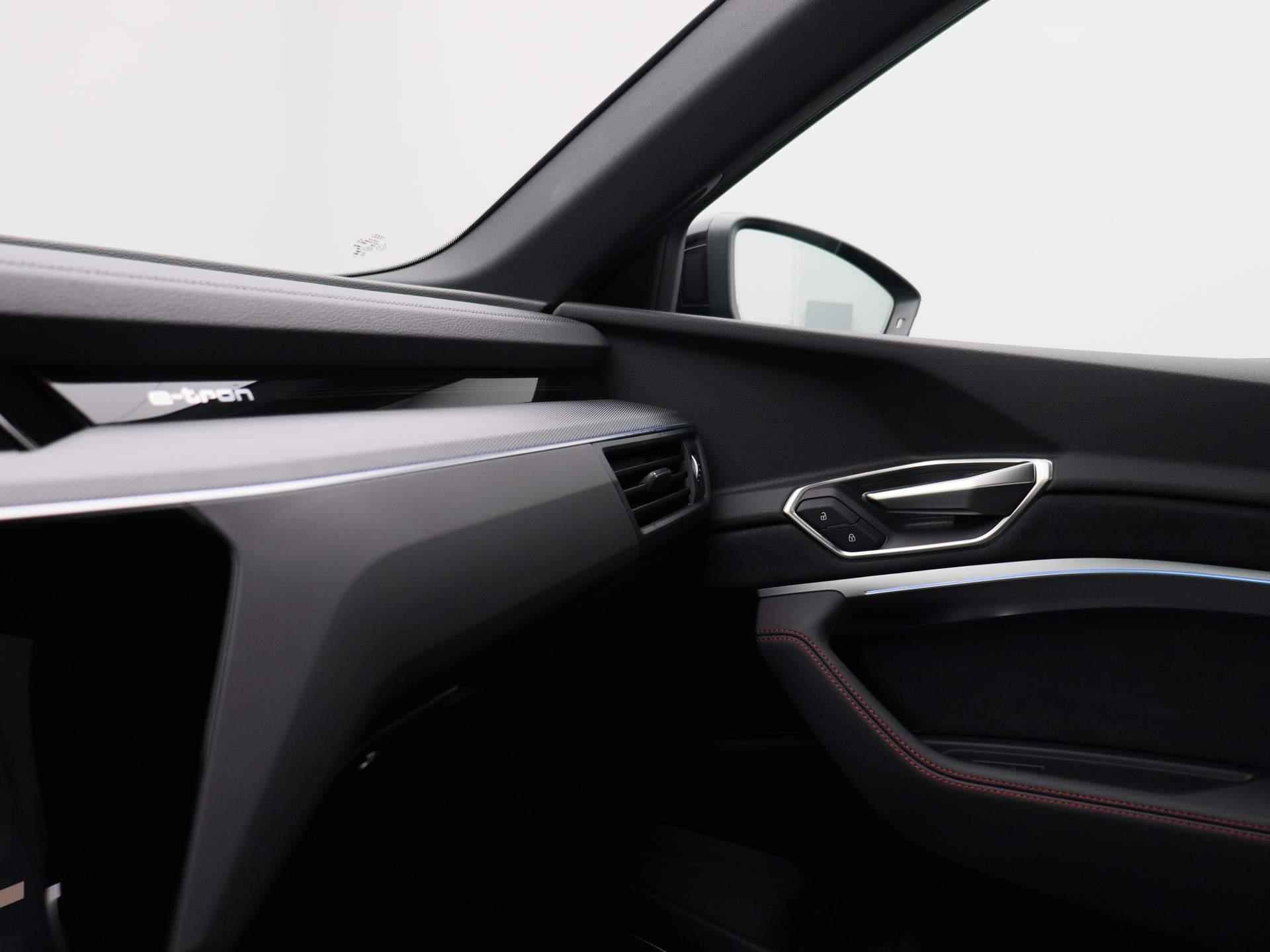 Audi Q8 Sportback e-tron 55 quattro S Edition 115 kWh | Automaat | Navigatie | 360 Camera | Panoramadak | Cruise Control | Head-up Display | Stoelverwarming | Lichtmetalen velgen | Climate Control | Bang & Olufsen 3D | - 30/54