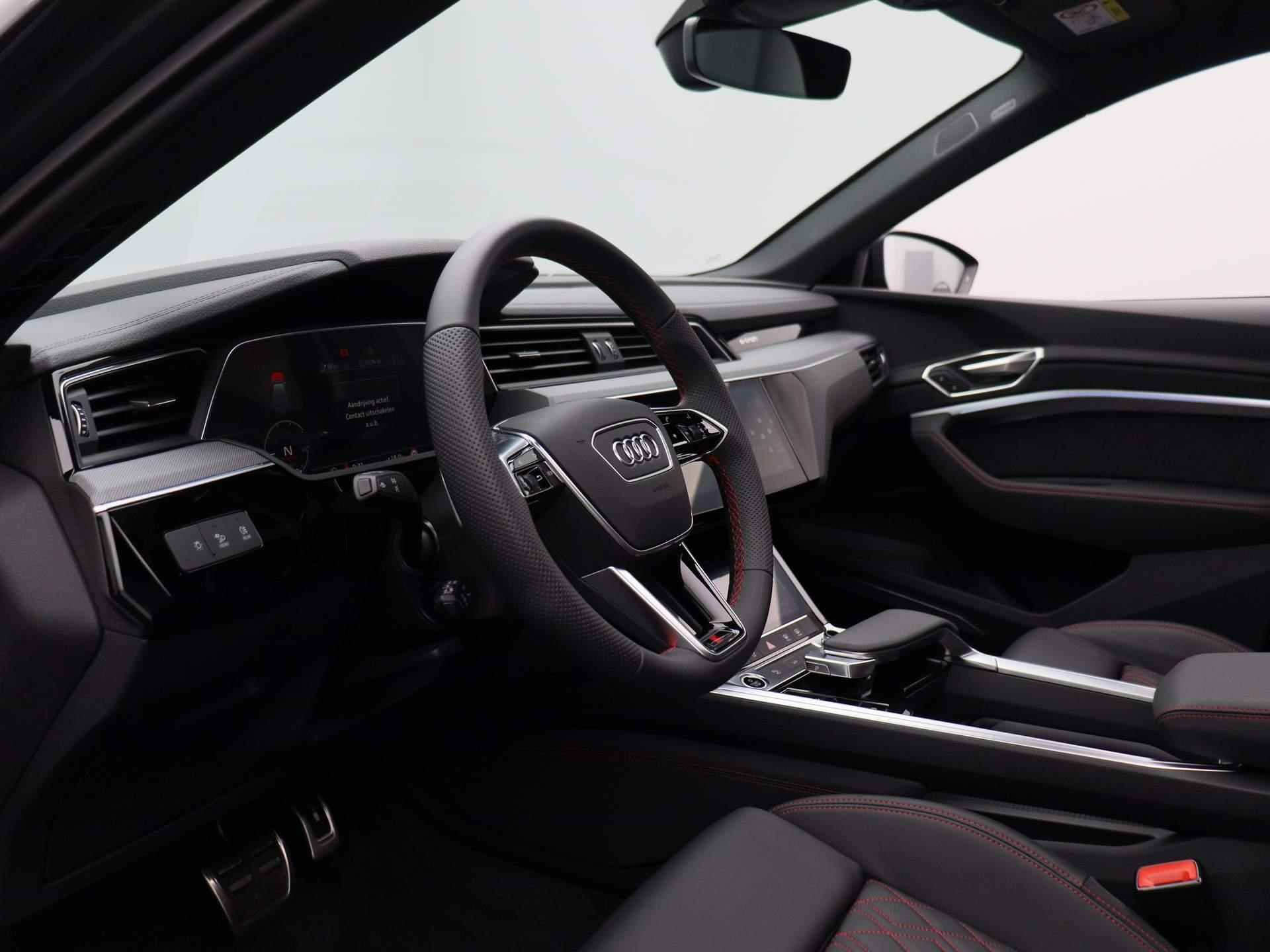 Audi Q8 Sportback e-tron 55 quattro S Edition 115 kWh | Automaat | Navigatie | 360 Camera | Panoramadak | Cruise Control | Head-up Display | Stoelverwarming | Lichtmetalen velgen | Climate Control | Bang & Olufsen 3D | - 42/54