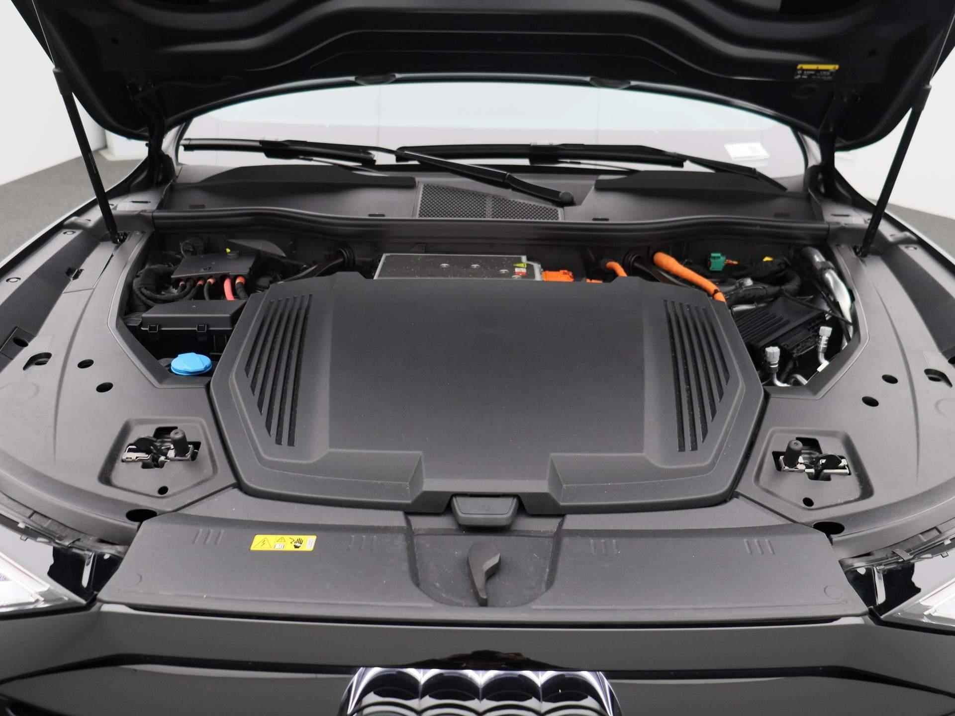 Audi Q8 Sportback e-tron 55 quattro S Edition 115 kWh | Automaat | Navigatie | 360 Camera | Panoramadak | Cruise Control | Head-up Display | Stoelverwarming | Lichtmetalen velgen | Climate Control | Bang & Olufsen 3D | - 50/54