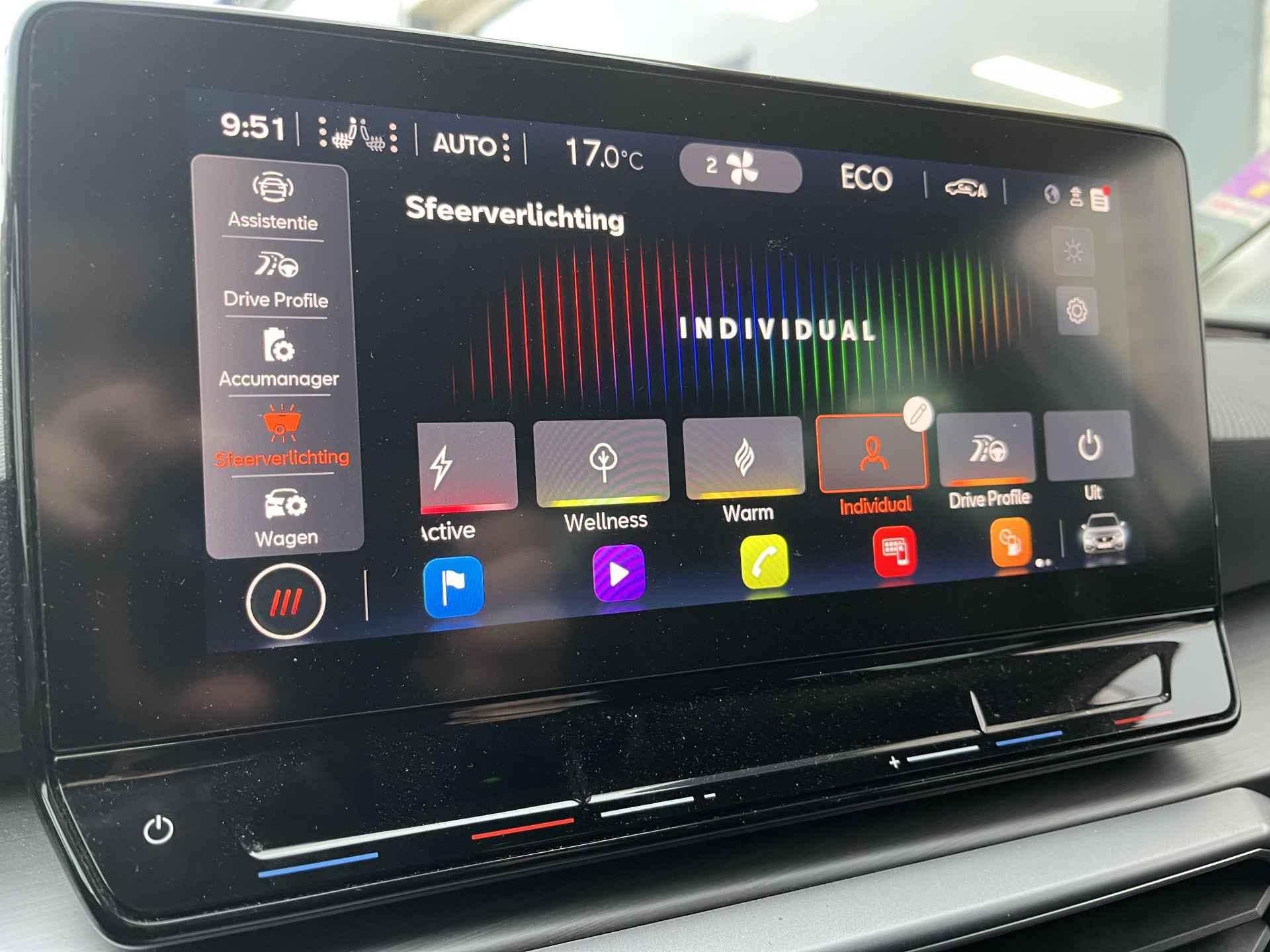 SEAT Leon Sportstourer 1.4 TSI eHybrid PHEV FR / AUTOMAAT/ TREKHAAK/ CAMERA/ PARK. SENSOREN/ MATRIX/ DODE HOEK/ MEMORY SEATS/ KEYLESS/ STOEL EN STUUR VERWARM./ ADAPT. CRUISE/ APP CONNECT/ NAVI/ CLIMA/ DAB/ 18" LMV/ - 23/35