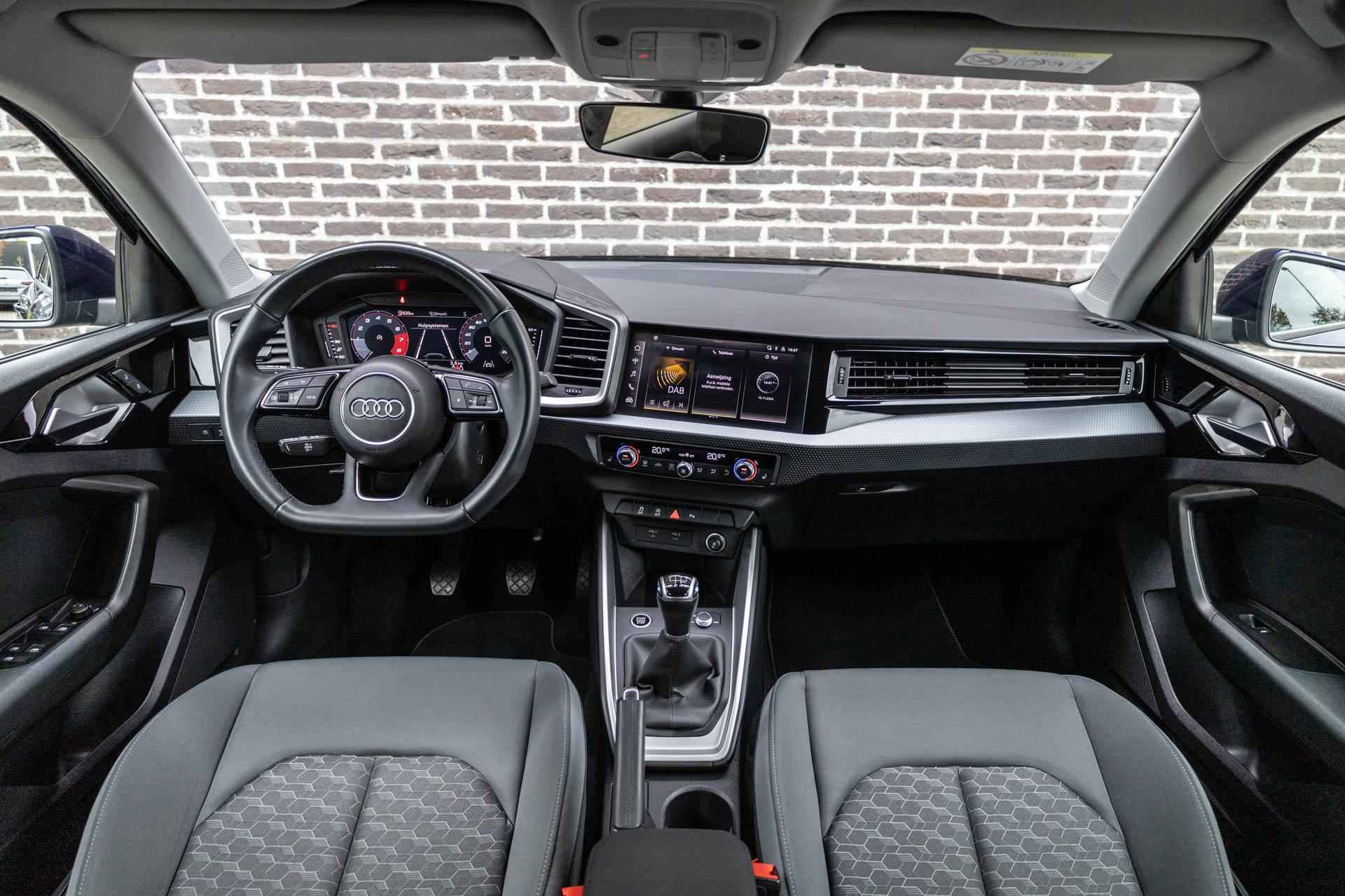 Audi A1 Sportback 25 TFSI 95pk S Edition | Stoelverwarming | Parkeersensoren | 17" Velgen - 5/44