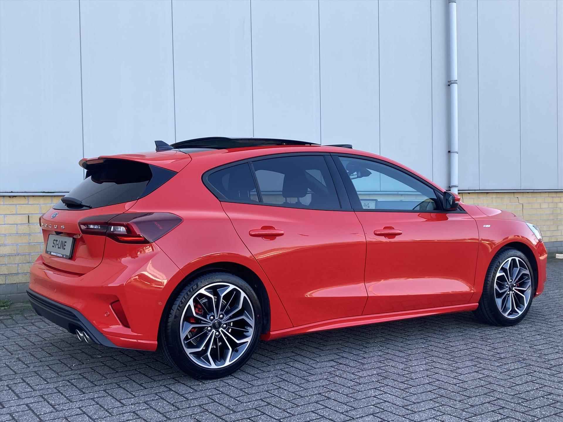 Ford Focus 1.0 HYBRIDE 125PK ST-LINE 5-DRS-PANORAMADAK -NIEUW - 7/34