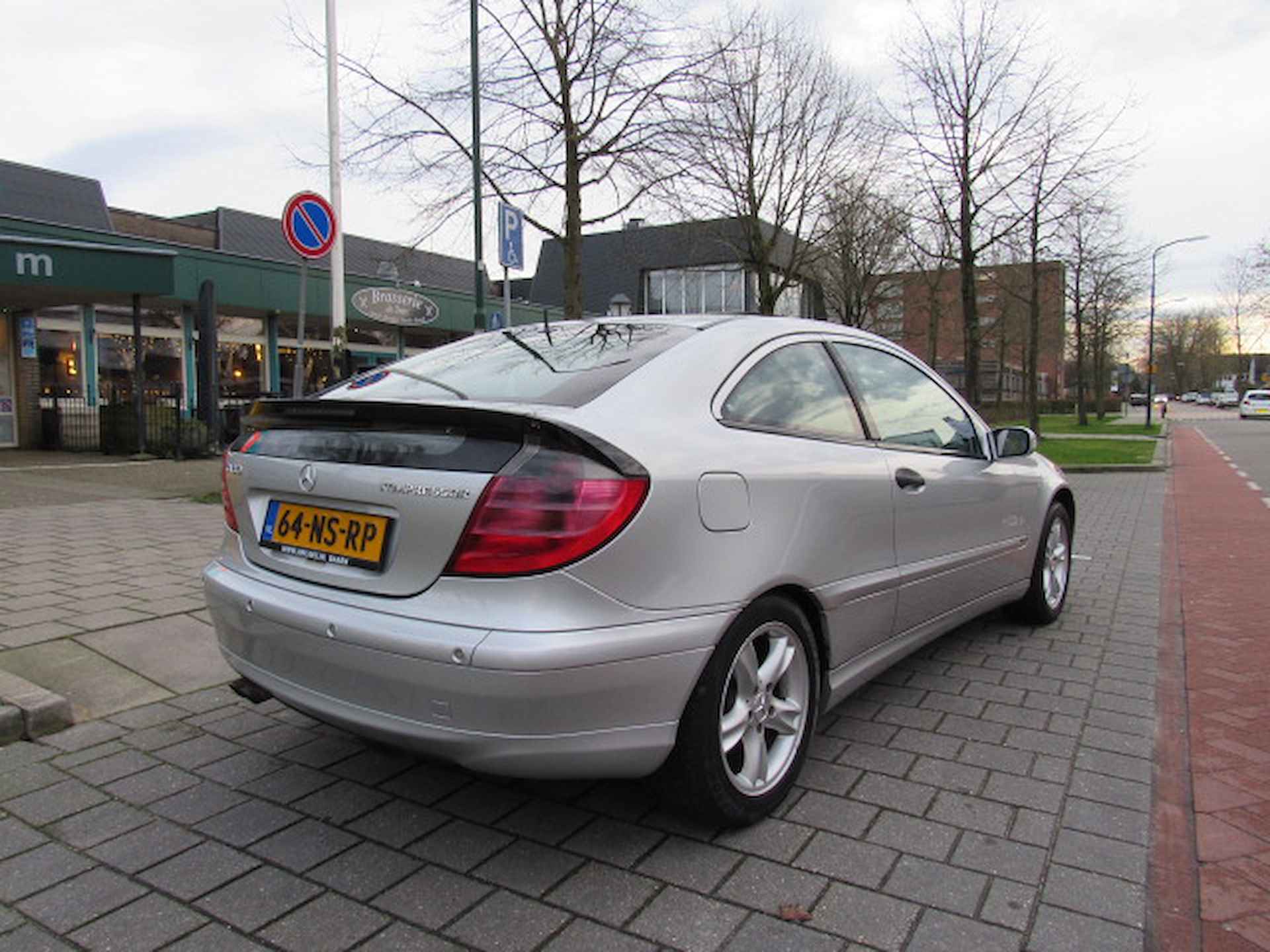 MERCEDES C-Klasse 1.8 C180 KOMPR SPORTCOUPE Sport - 4/15