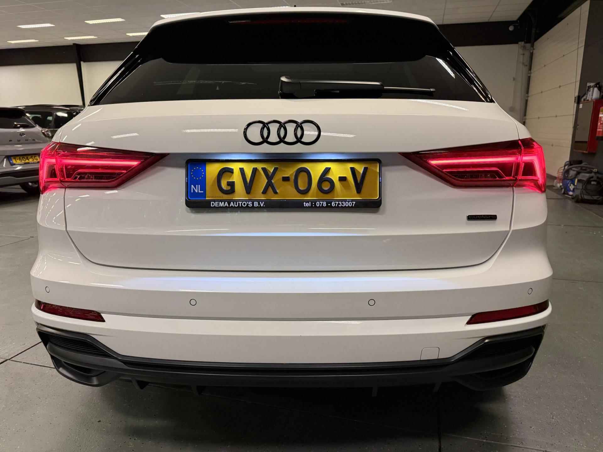 Audi Q3 40 TFSI quattro 20'' 3X S-LINE BLACK-LINE PANO/LED/NAVI/V-COCKPIT/ECC/PDC//// - 15/50